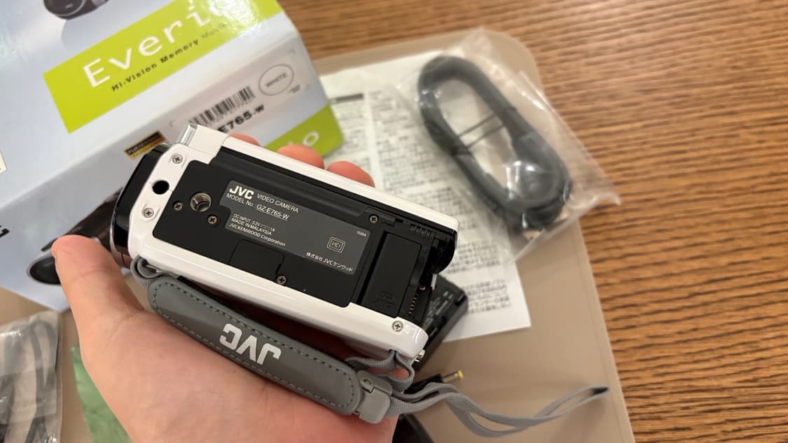 신품급 카리나  JVC 빈티지 캠코더 (GZ-E765) 상품이미지4