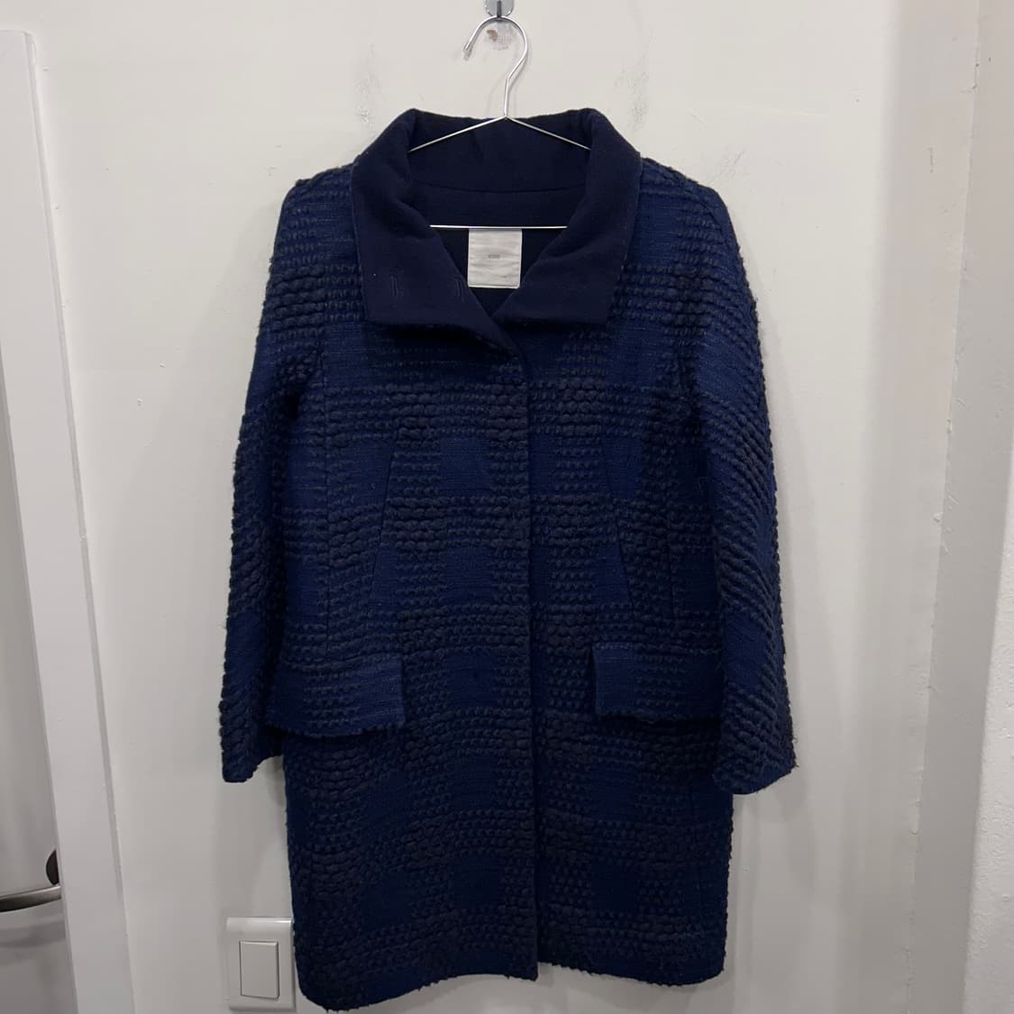 구호 울 네이비 텍스처 하이넥카라 롱코트 상품이미지2