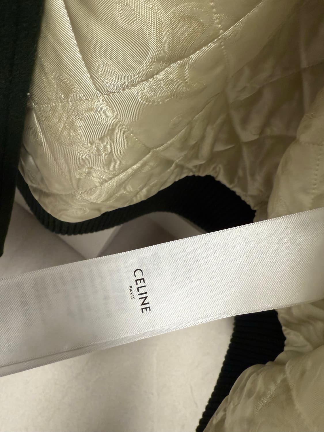 셀린느 25fw 트리옹프 바시티 테디자켓 상품이미지7