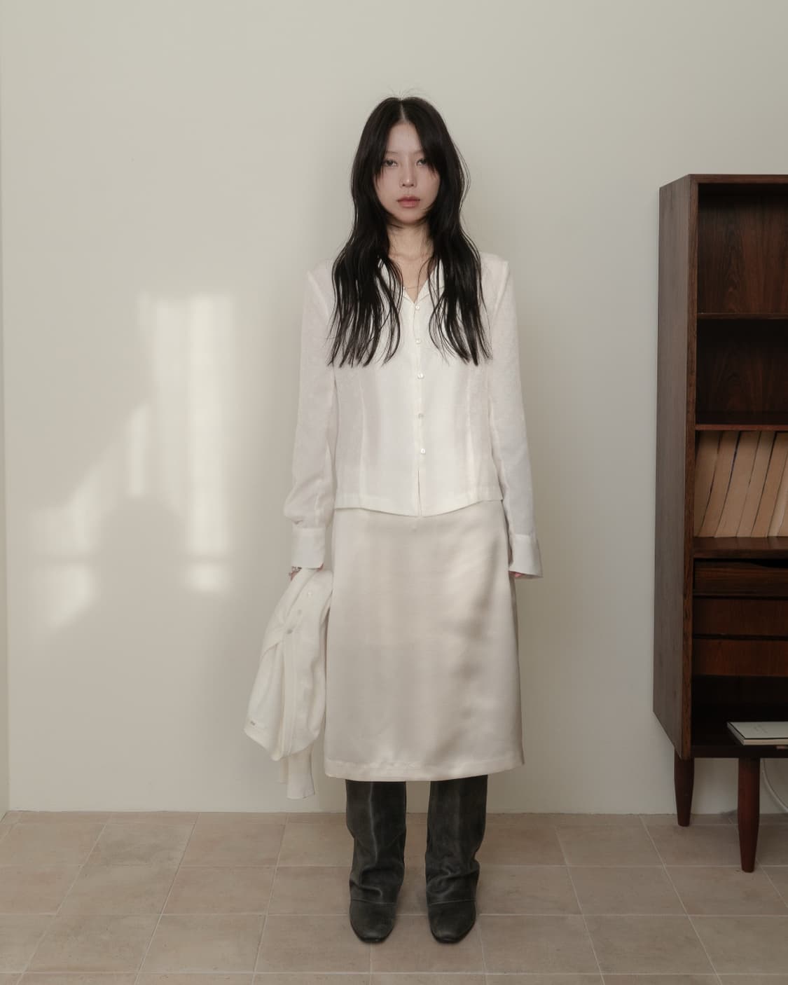 Who is she 후이즈쉬 블라우스 판매합니다 상품이미지1