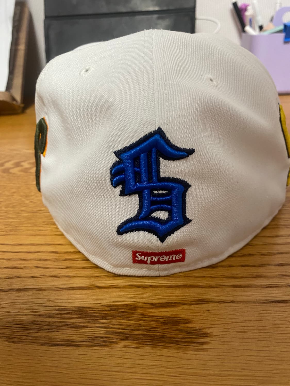 슈프림 멀티 S 로고 뉴에라 화이트 - 25SS 상품이미지5