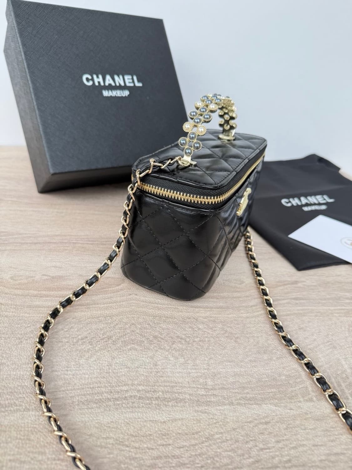 샤넬VIP 진주펄 장식 핸들 베니티백 샤넬 코스메틱 상품이미지5