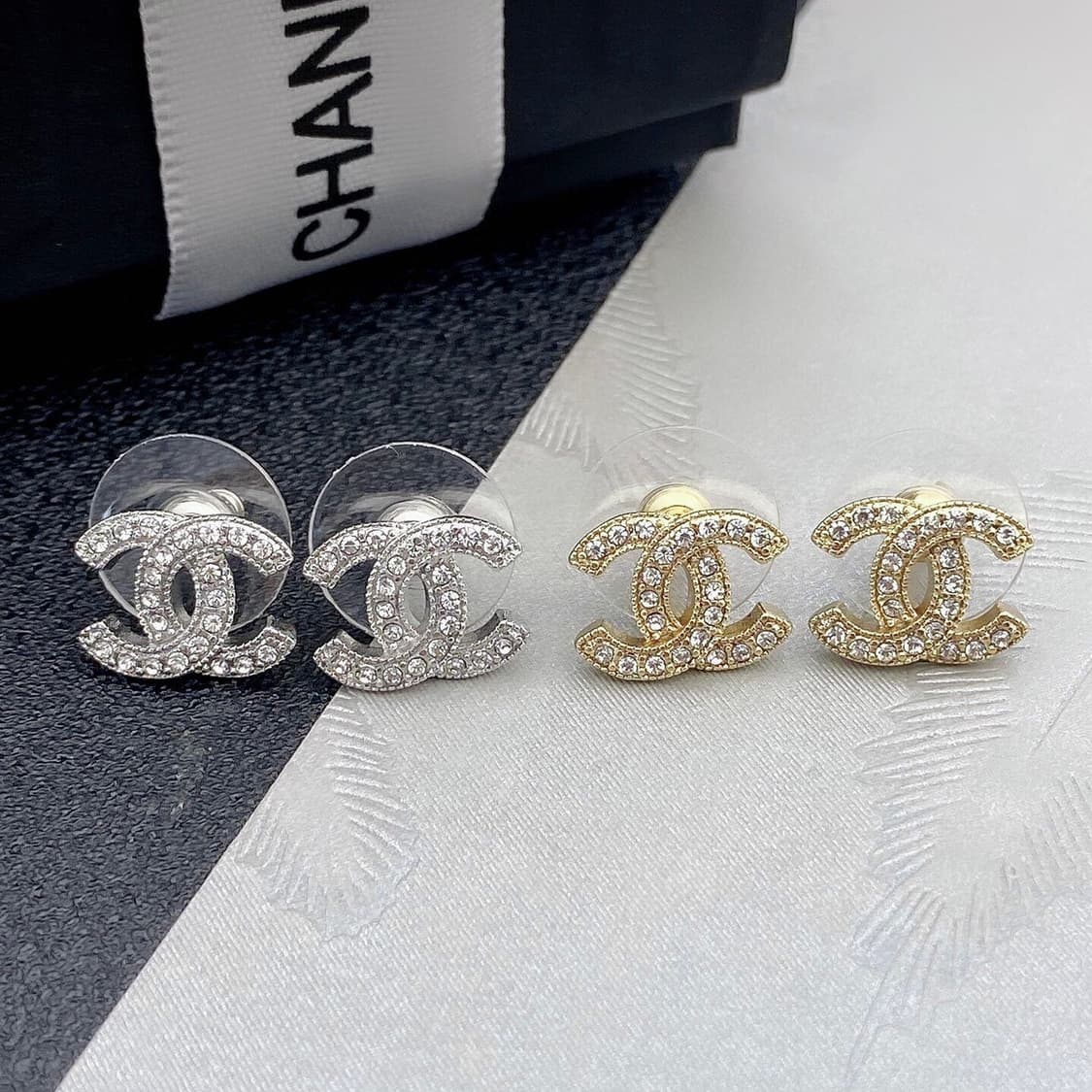 샤넬 귀걸이 미니크리스탈 골드,실버업사이클링 귀걸이 상품이미지3