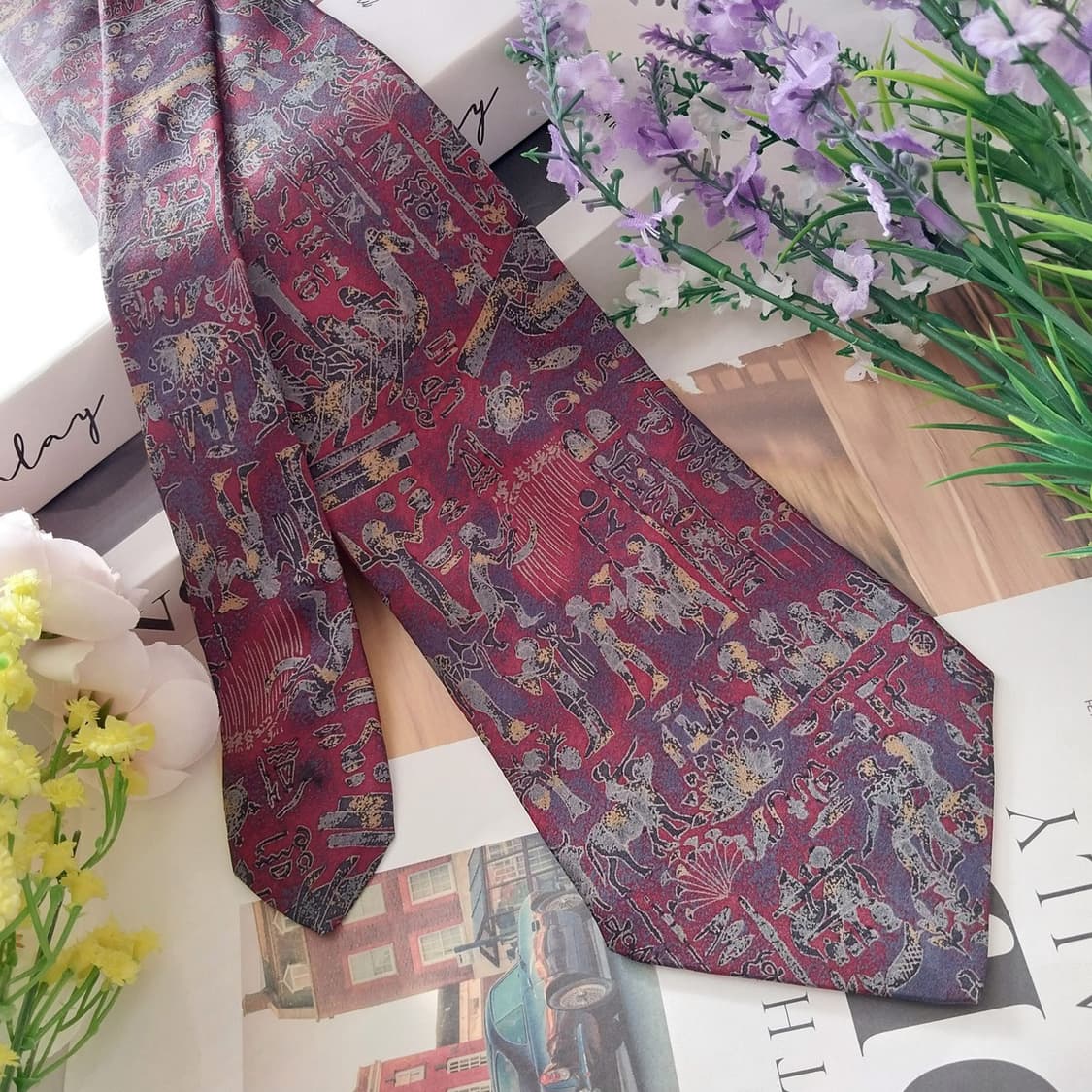 비조소 실크 와인 이집트 패턴 넥타이 9.4cm A+등급 K1313
 상품이미지2