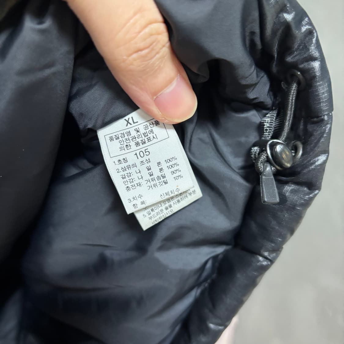 노스페이스 700 눕시 구스다운 패딩조끼 블랙 상품이미지3