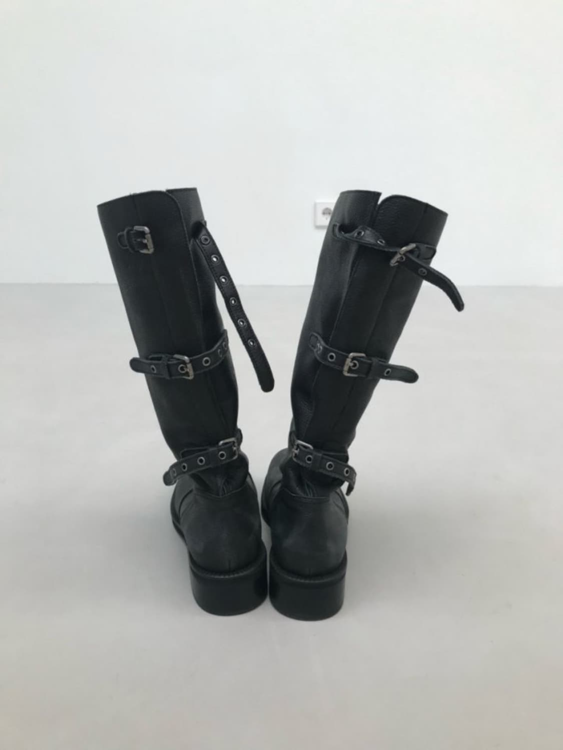 위아 벨티드 부츠 새상품 상품이미지1