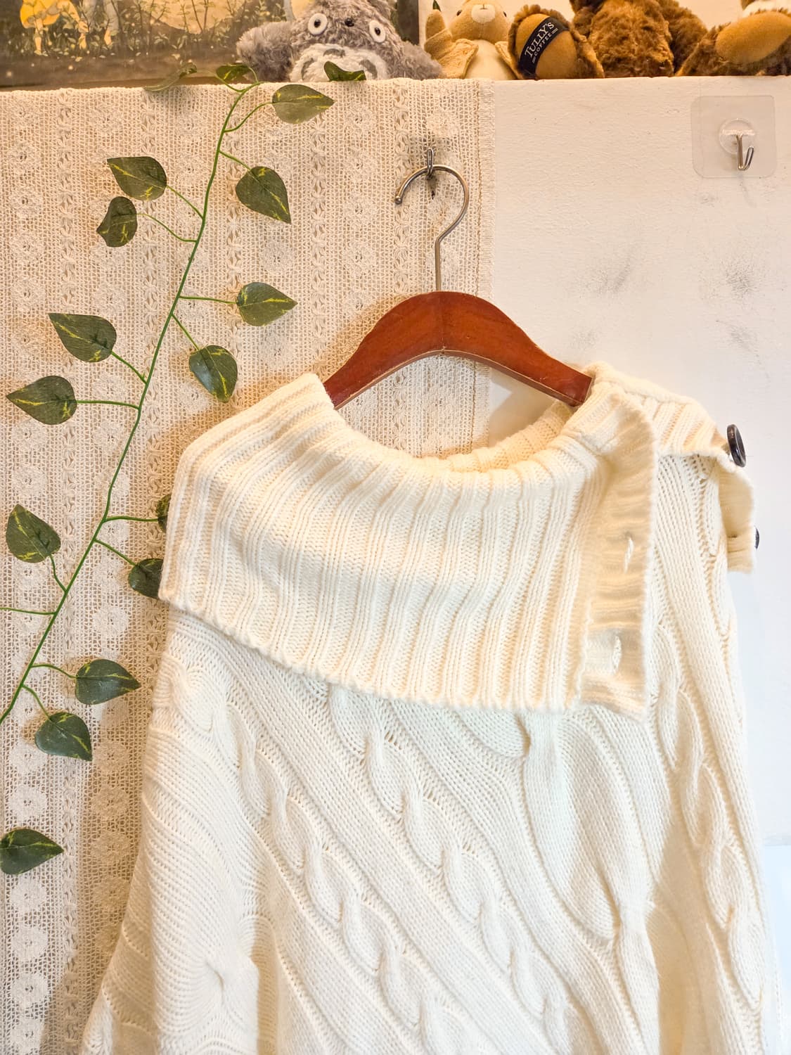 퓨어 케이프 니트 상품이미지2