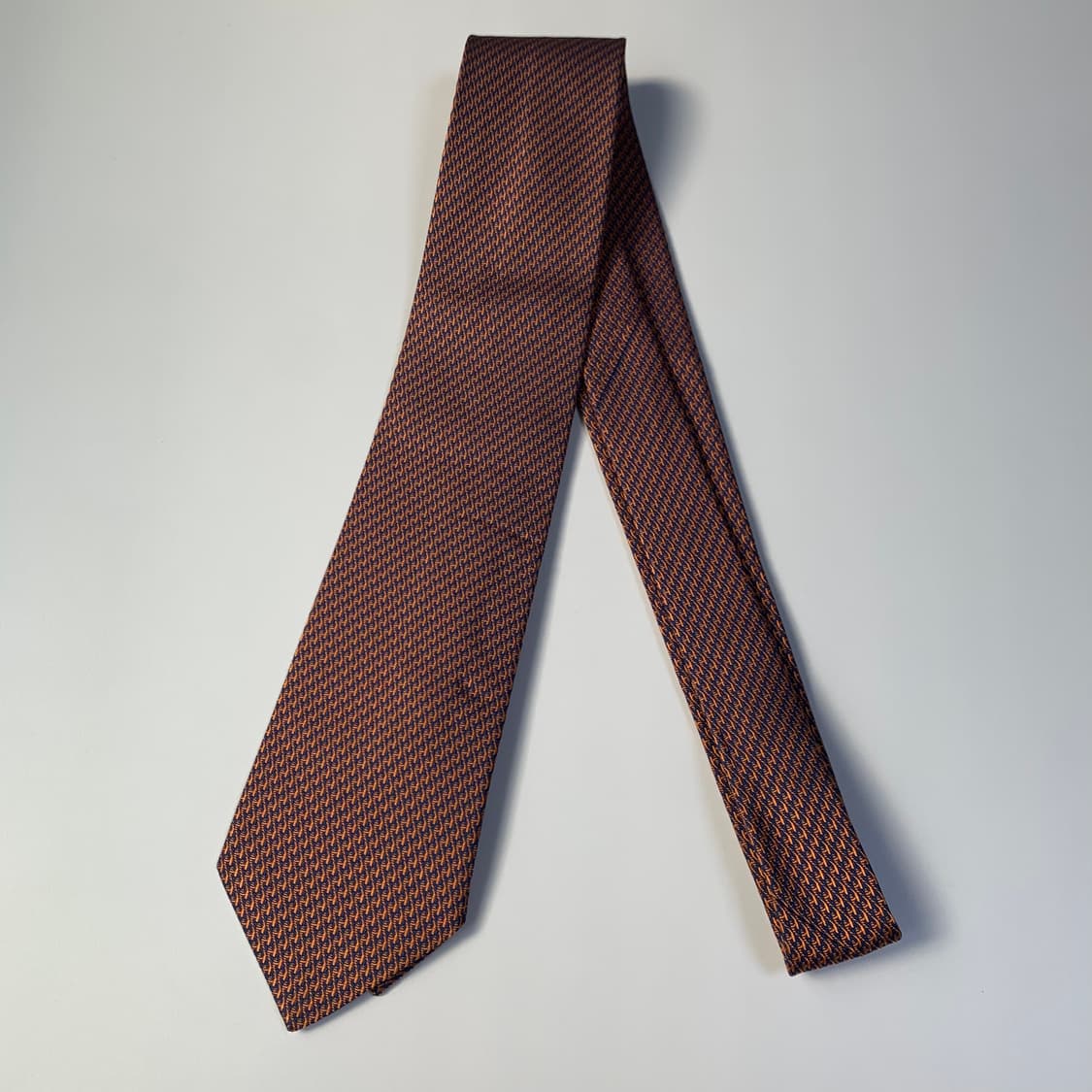 에르메스(HERMES) H로고 기하학적패턴 프랑스 100실크 명품넥타이 상품이미지8