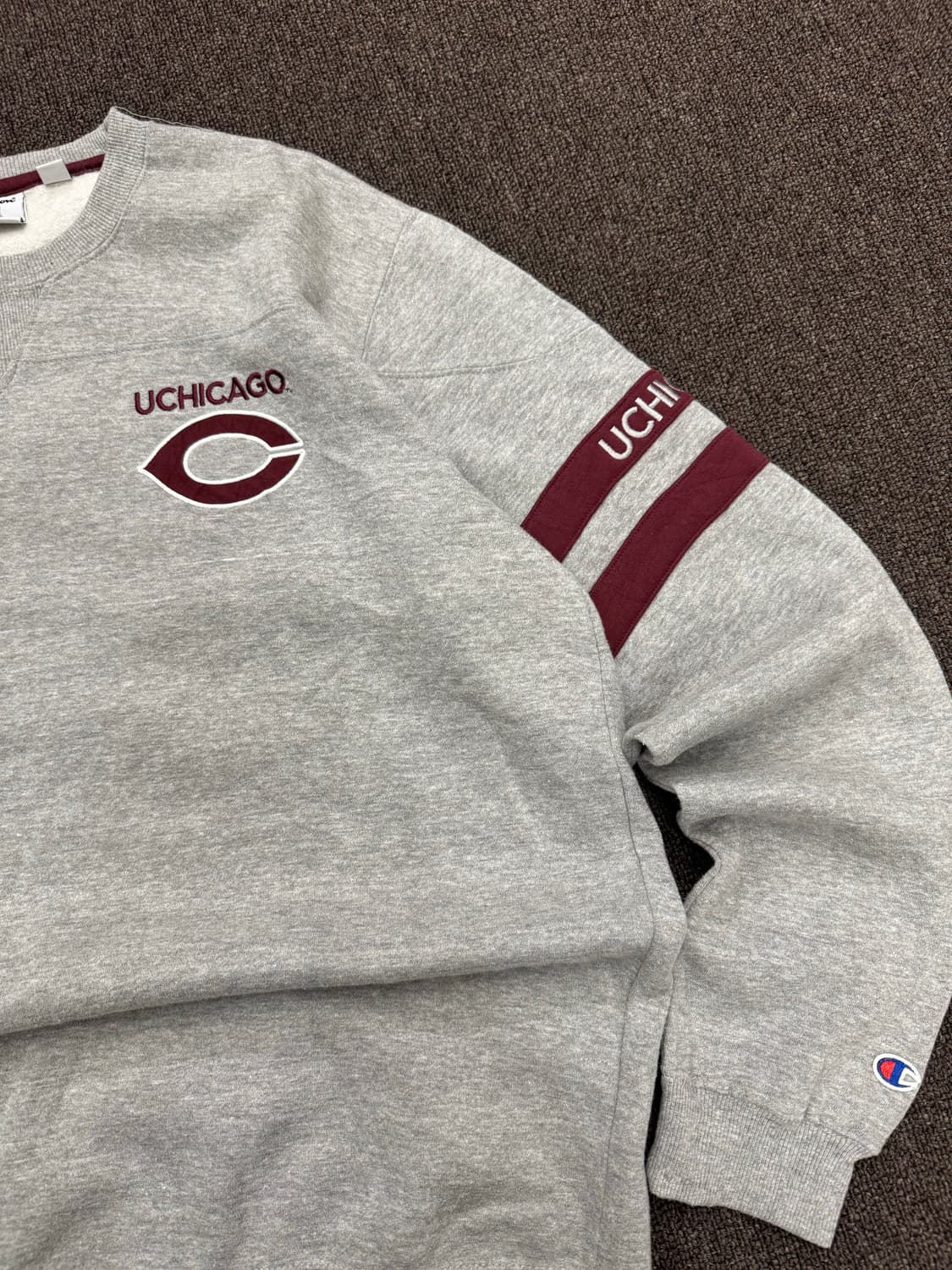 XL)챔피온 빈티지 UCHICAGO 자수 스웻셔츠 상품이미지2
