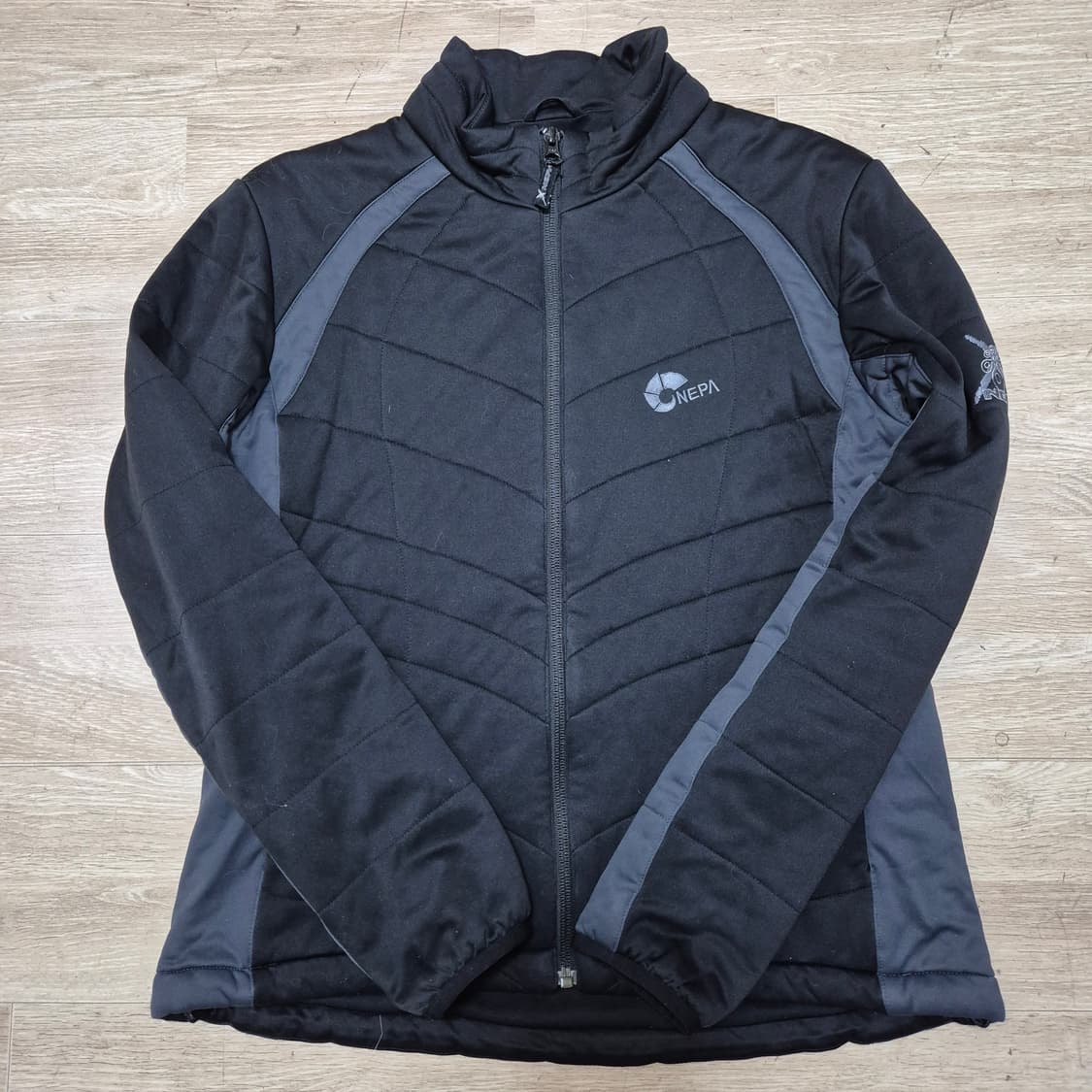 네파 산양 로고 경량패딩 점퍼 상품이미지1