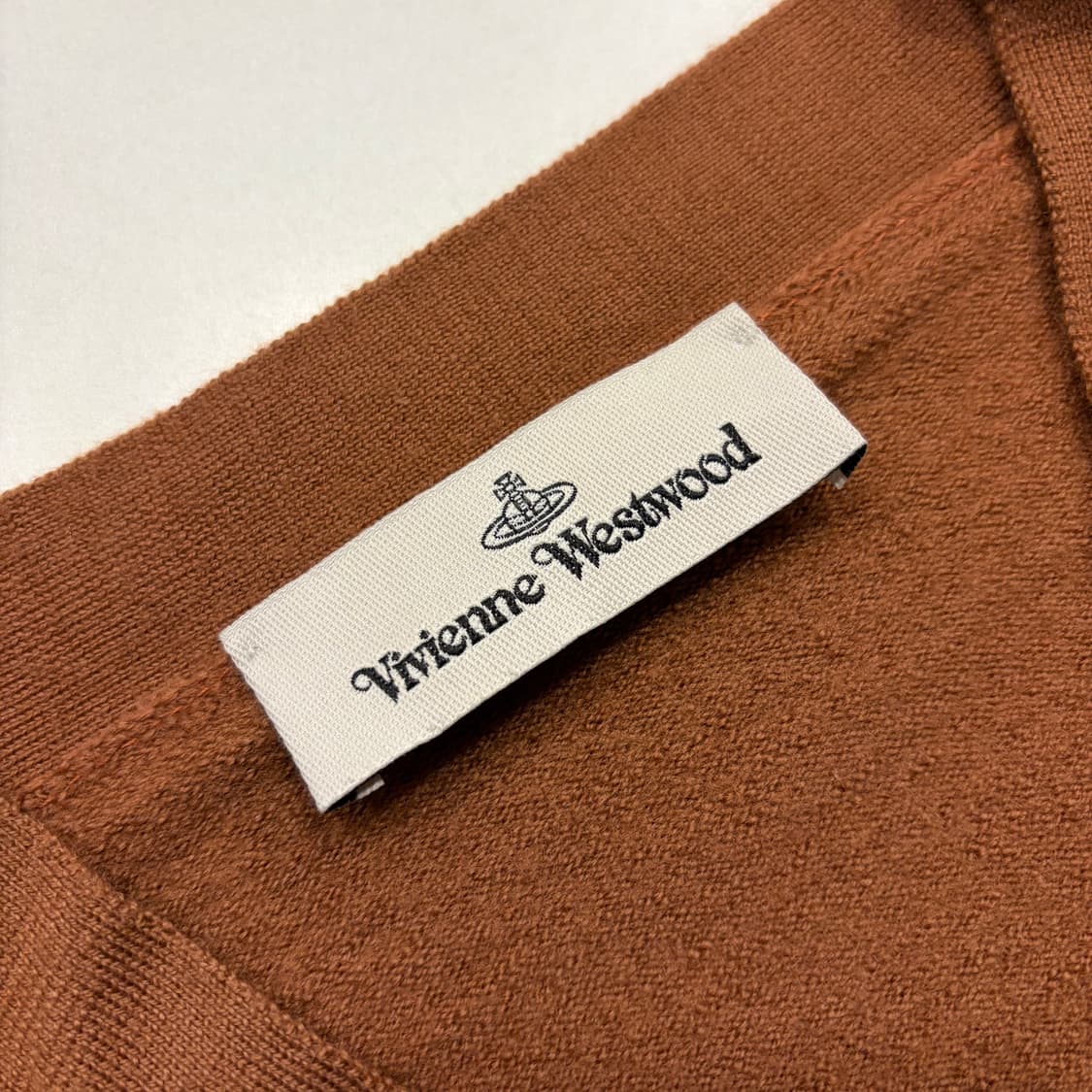 [XL] 22FW 비비안웨스트우드 아콘 니트 가디건 B329 상품이미지5