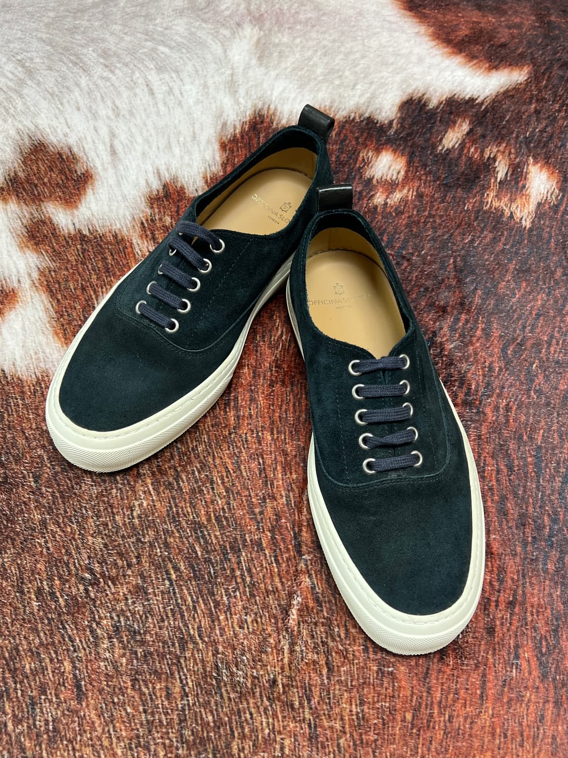 [40] 오피치나 슬로웨어 블랙 스웨이드 스니커즈  상품이미지2