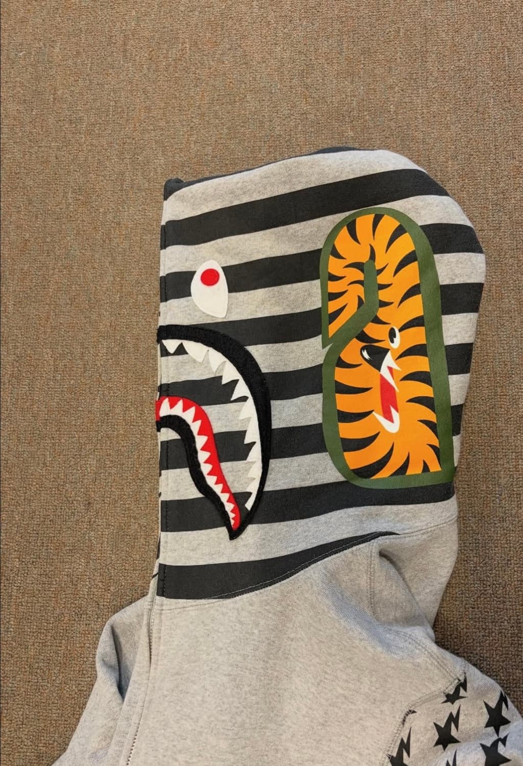 베이프 샤크 풀후드집업 상품이미지3