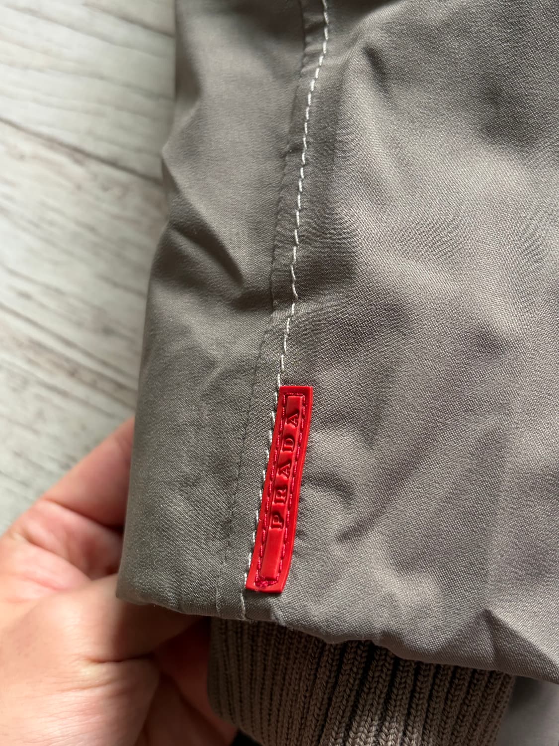 프라다 스포츠 고어텍스 자켓 상품이미지2