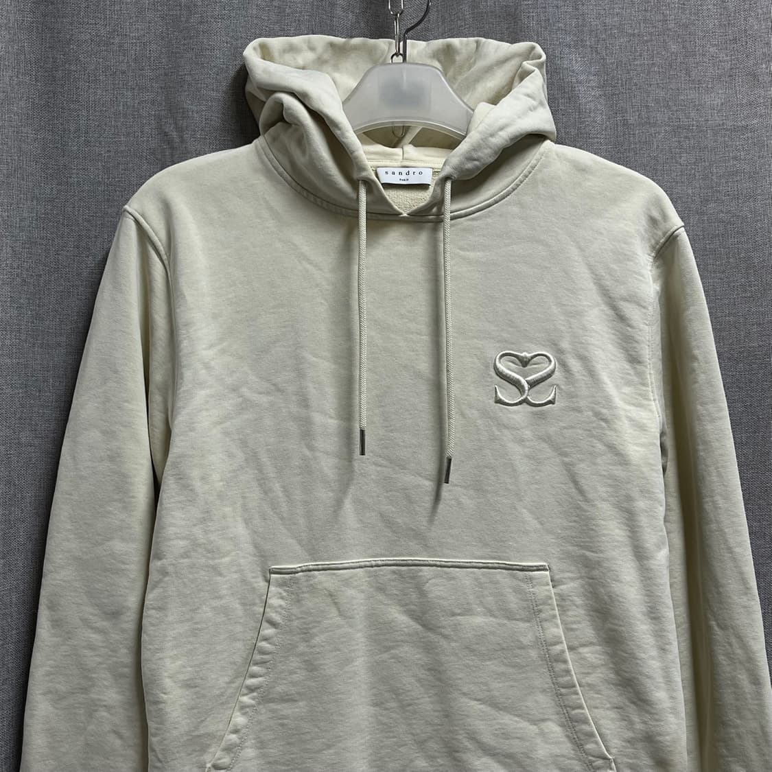 [M] 산드로 정품 파리스 하트 자수 긴팔 후드티 상품이미지4