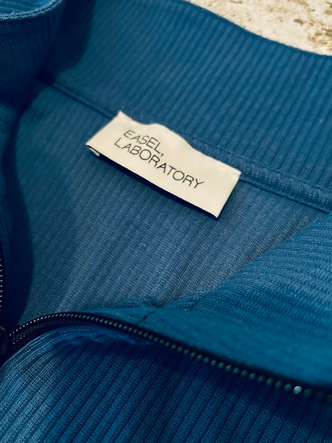 Easel laboratory 하프 집업 져지 후루츠패밀리