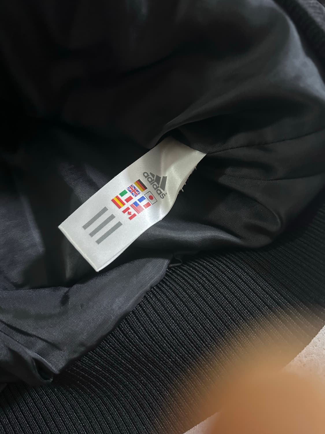 00s adidas 올드스쿨 블랙 골드 퀼팅 후드 자켓 공용 상품이미지5