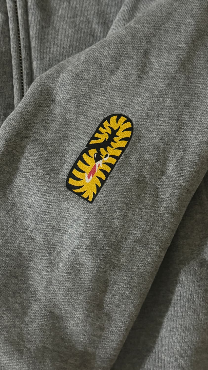 베이프 샤크 후드집업 BAPR HOODIE L 상품이미지2