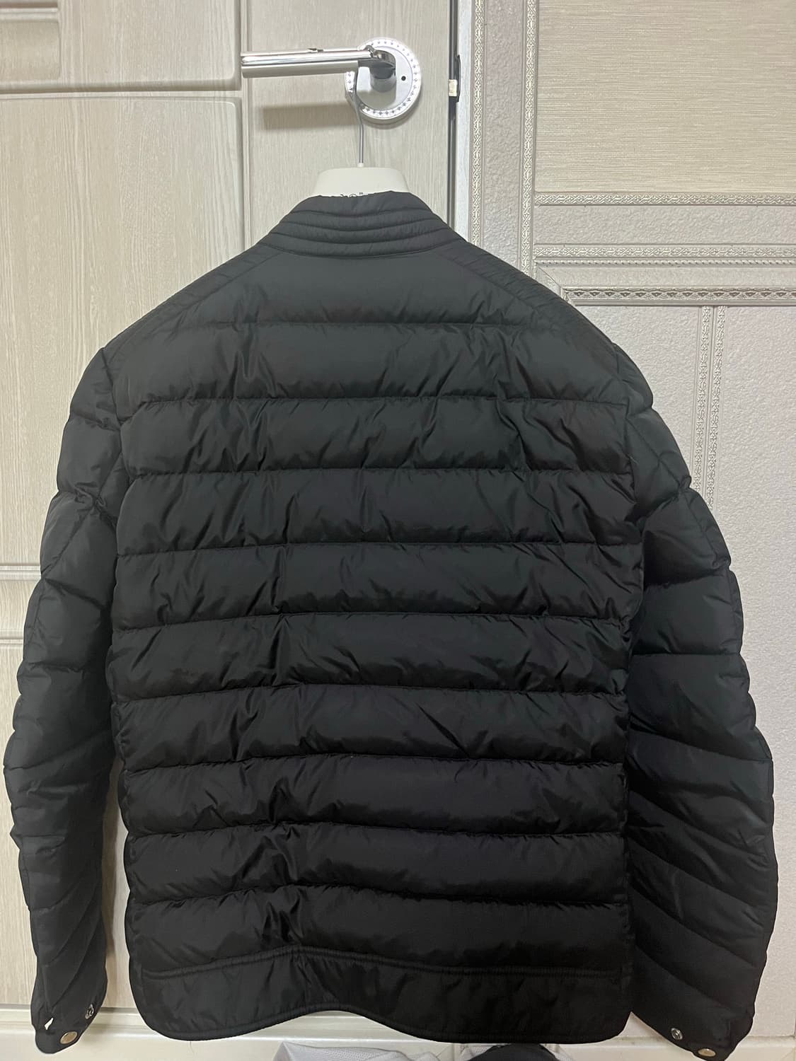 몽클레어 아미오트 경량패딩 상품이미지3