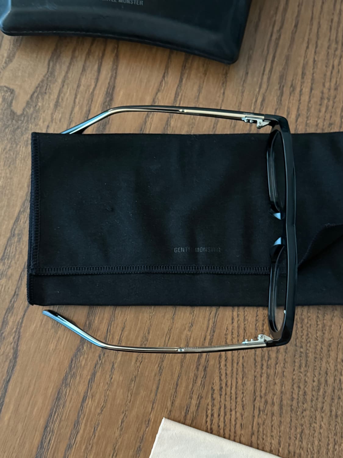 젠틀몬스터 페블 L 상품이미지3