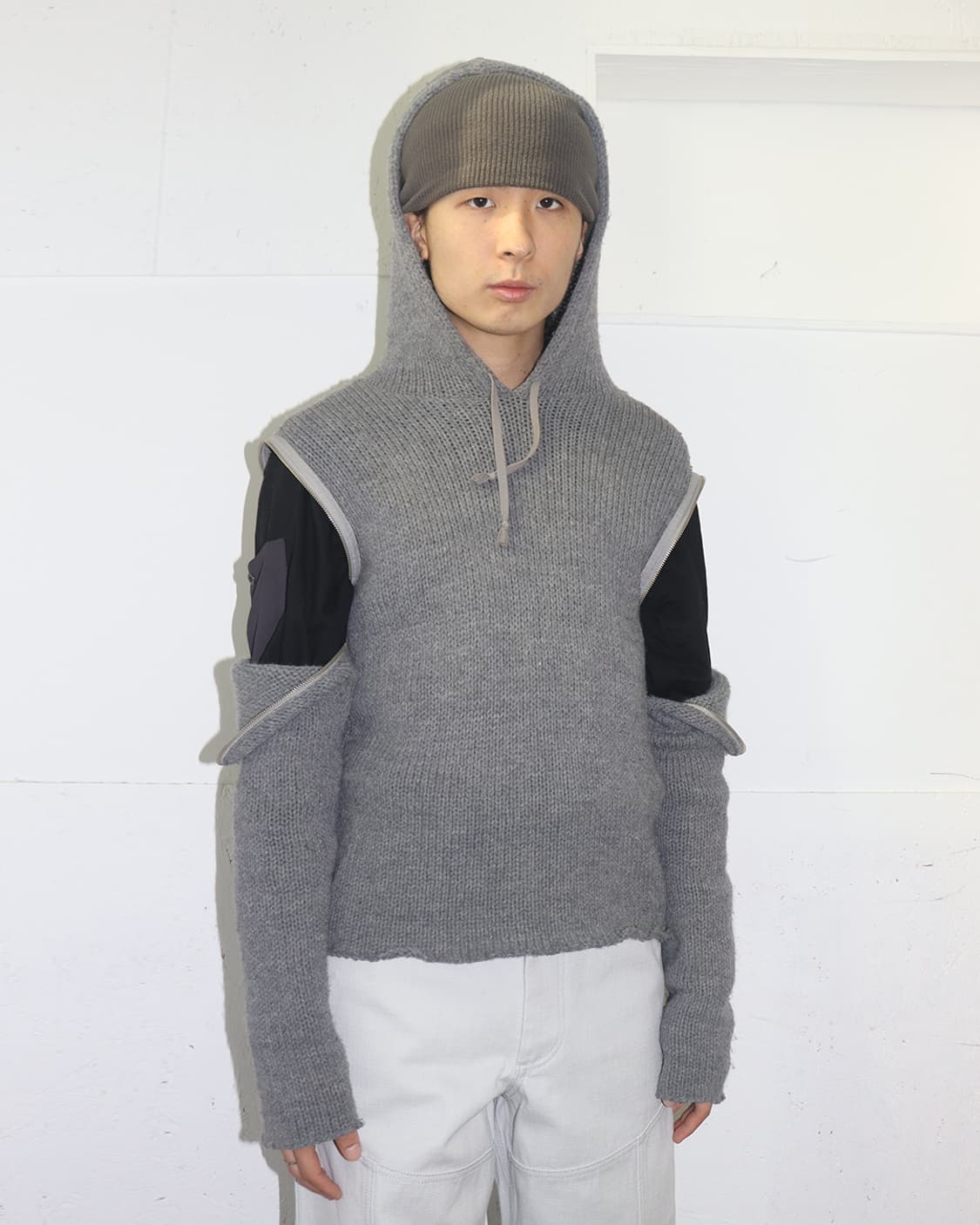 장 콜로나 니트 후디 위드 디테쳐블 슬리브 상품이미지1