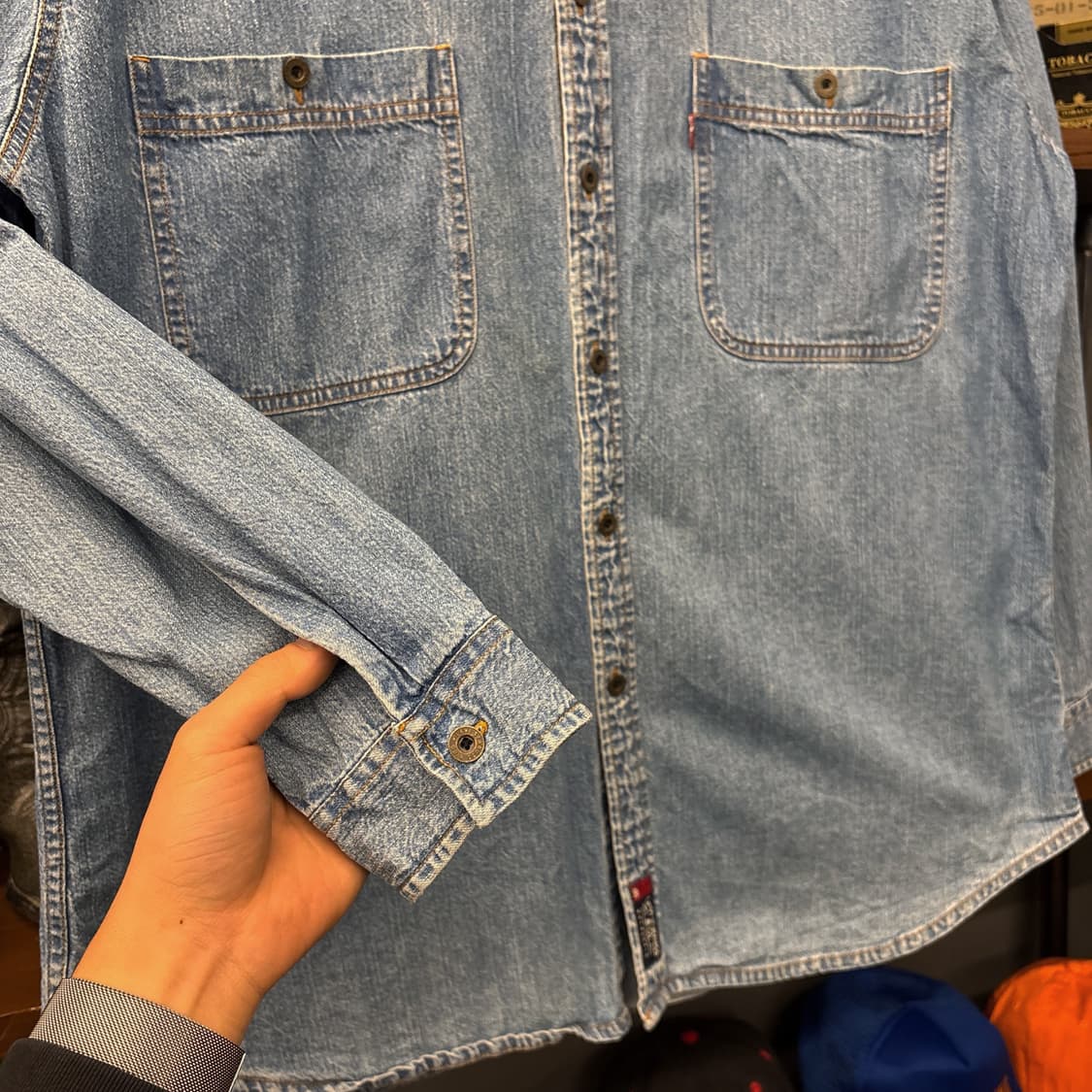 90s 리바이스 워크클로젯 브론즈버튼 투포켓 워싱 데님셔츠N323 상품이미지4