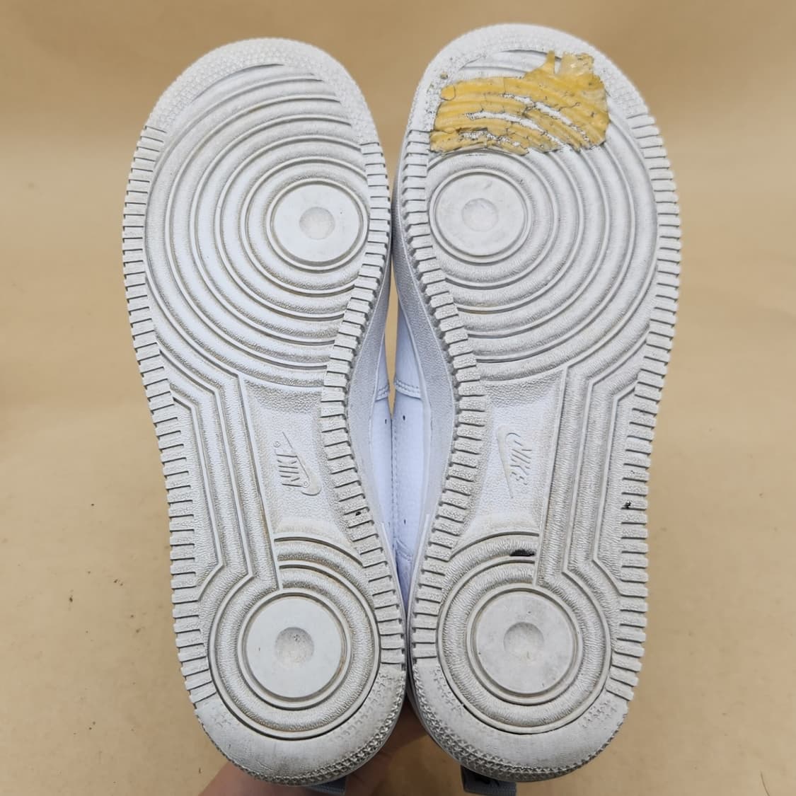 나이키 에어포스1 LV8 남성운동화 270 상품이미지3