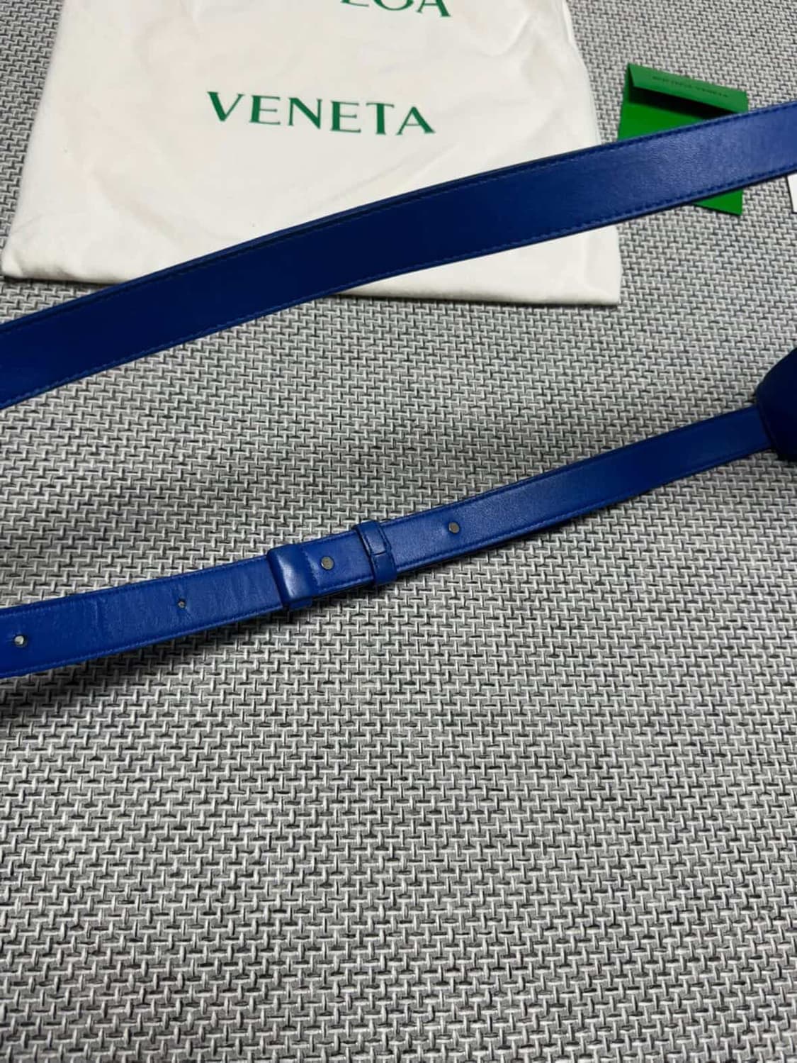 보테가배네타 카세트백 크로스백 가방 상품이미지3