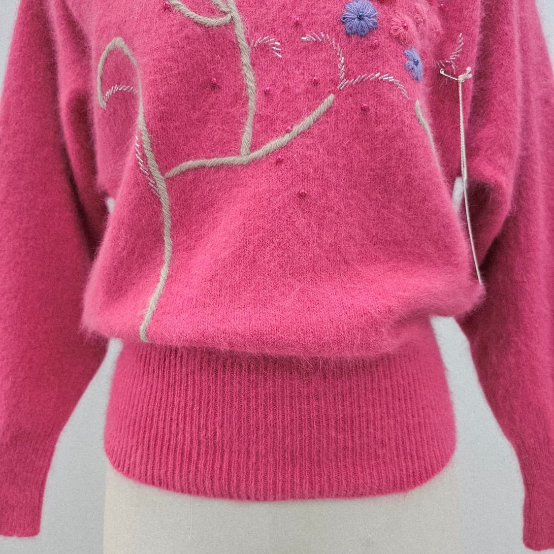 앙고라 핑크 플라워 자수 니트 상품이미지4