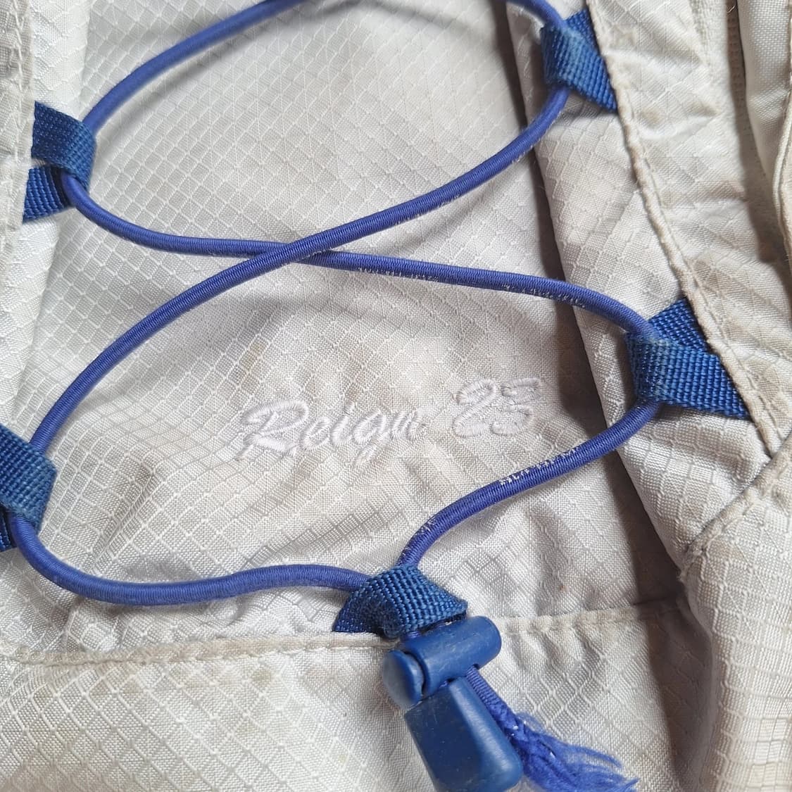 22SS 슈프림 백팩 실버 상품이미지3