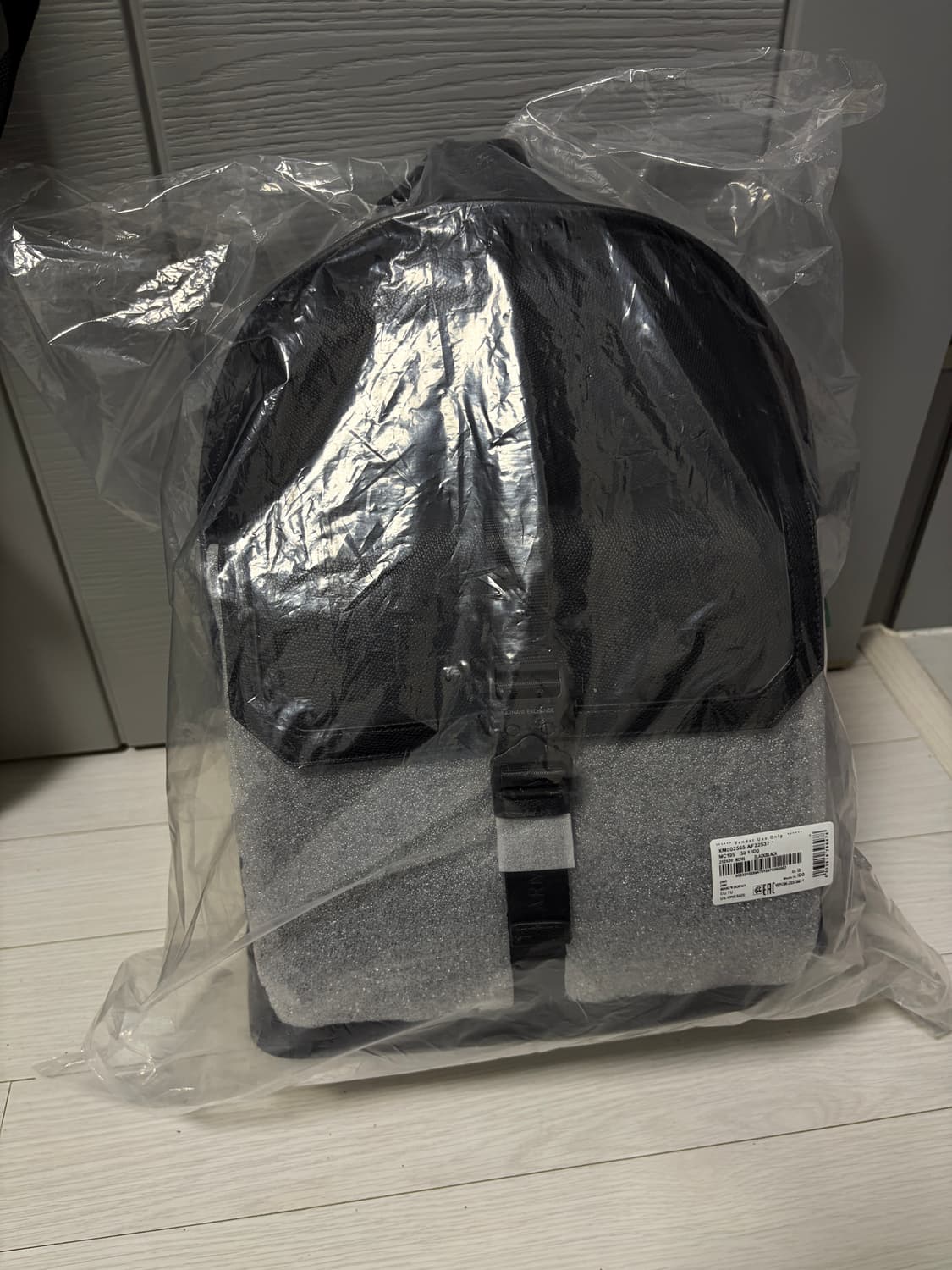 아르마니 버클 포켓 라운드 백팩 (새상품) 상품이미지9