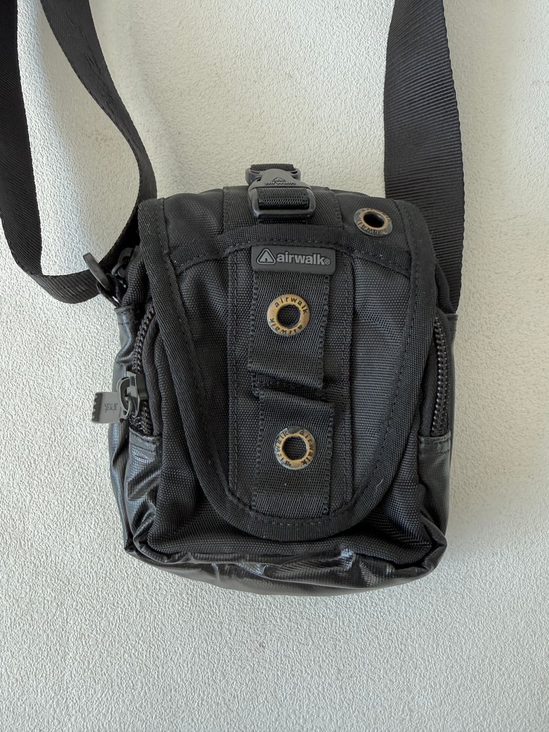 에어워크(AIRWALK) Y2K 크로스백 상품이미지2