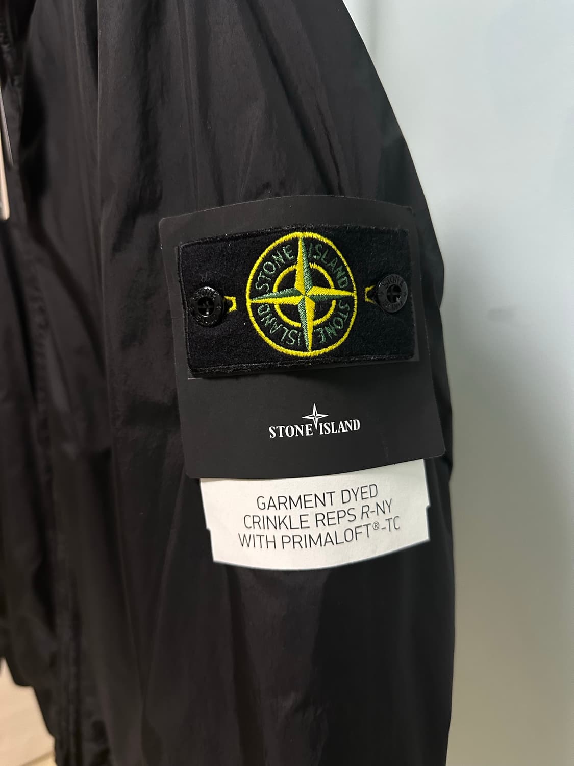 스톤아일랜드 Fw24 프리마로프트tc L사이즈 새상품급 상품이미지4