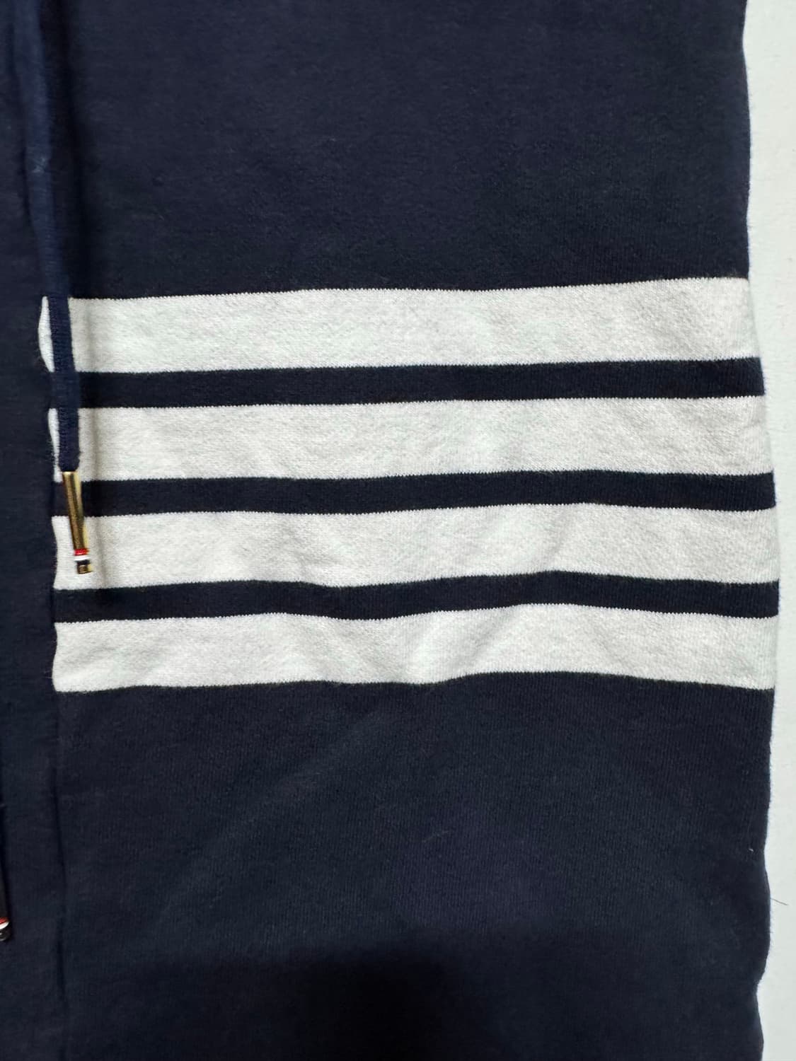 36 톰브라운 4바 스커트 상품이미지4