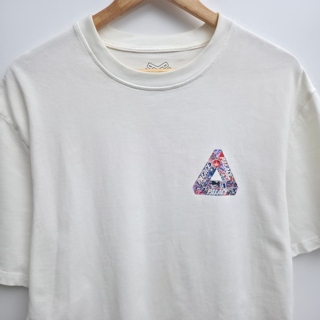 [L] 팔라스 트라이스티커 팩 티셔츠 화이트 상품이미지3