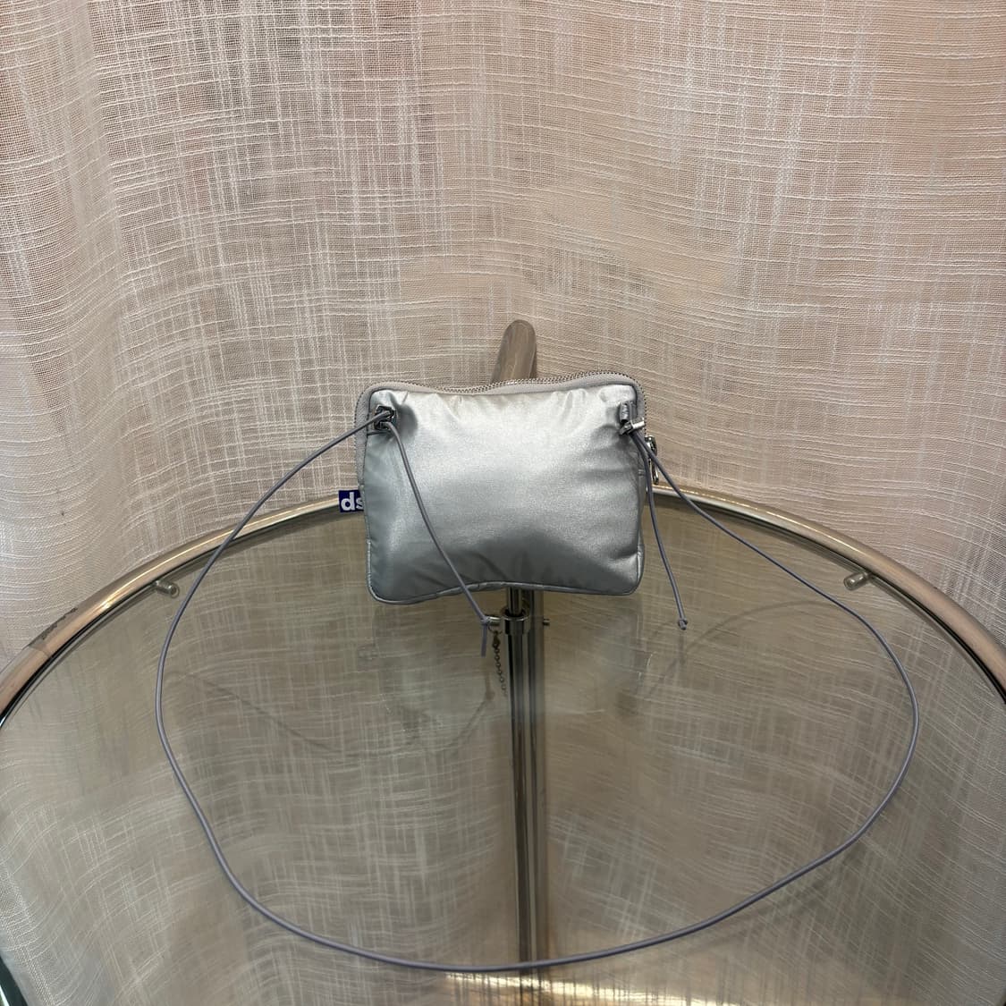 정품 케즈 패디드 미니 크로스백 상품이미지5