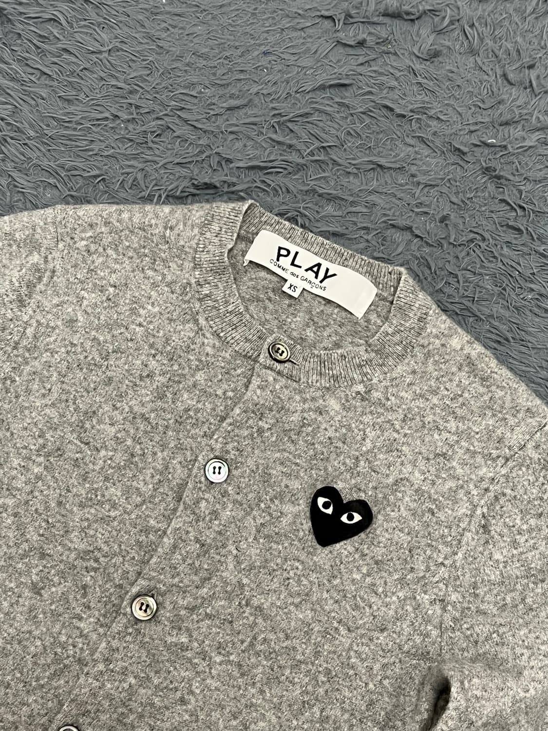 꼼데가르송 블랙 하트로고 그레이 가디건xs 상품이미지2