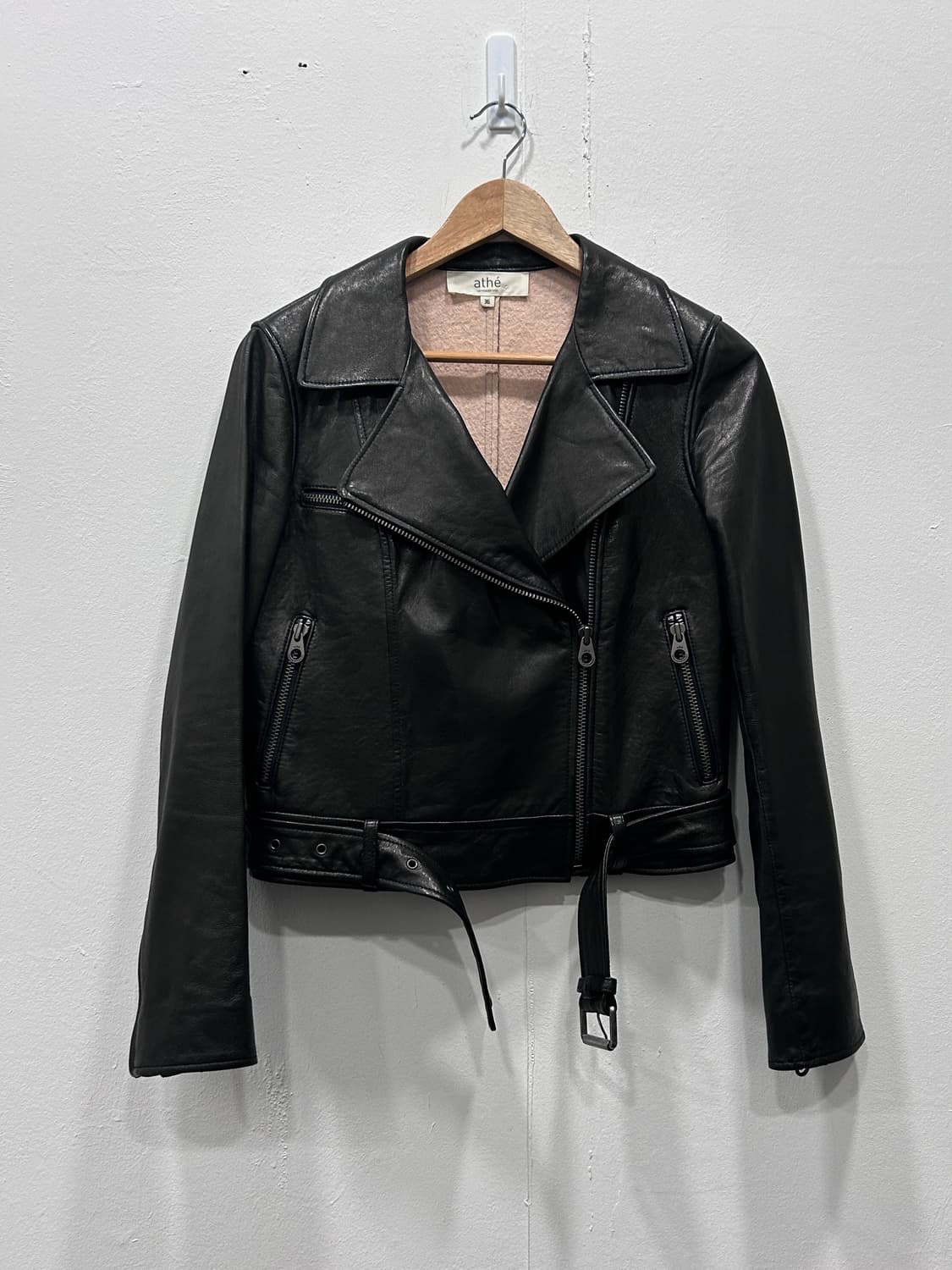아떼 바네사브루노 양가죽 라이더 자켓 36사이즈 상품이미지3
