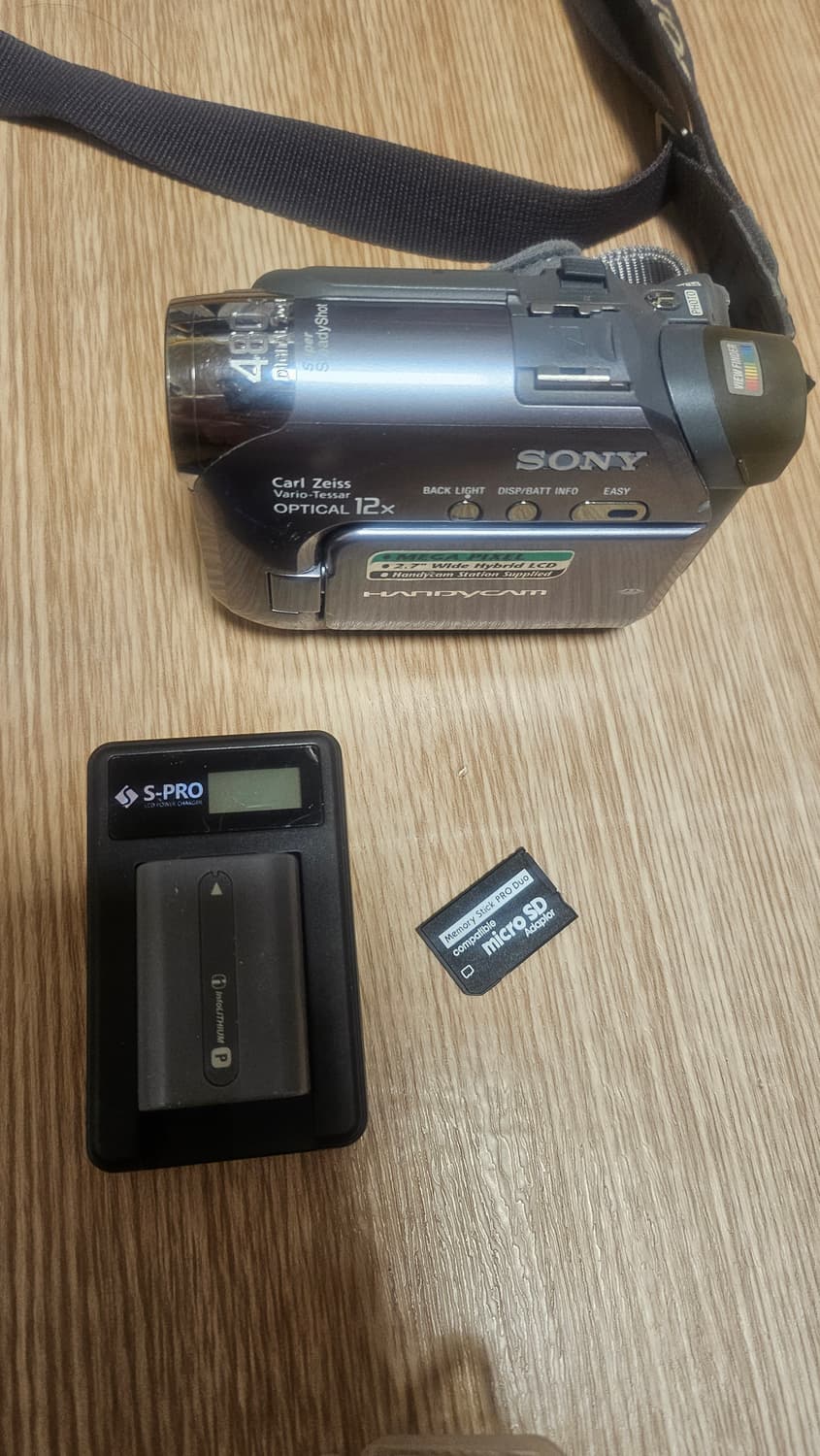 유명한 가수가 이제품으로 뮤직비디오를 찍었죠 상품이미지2