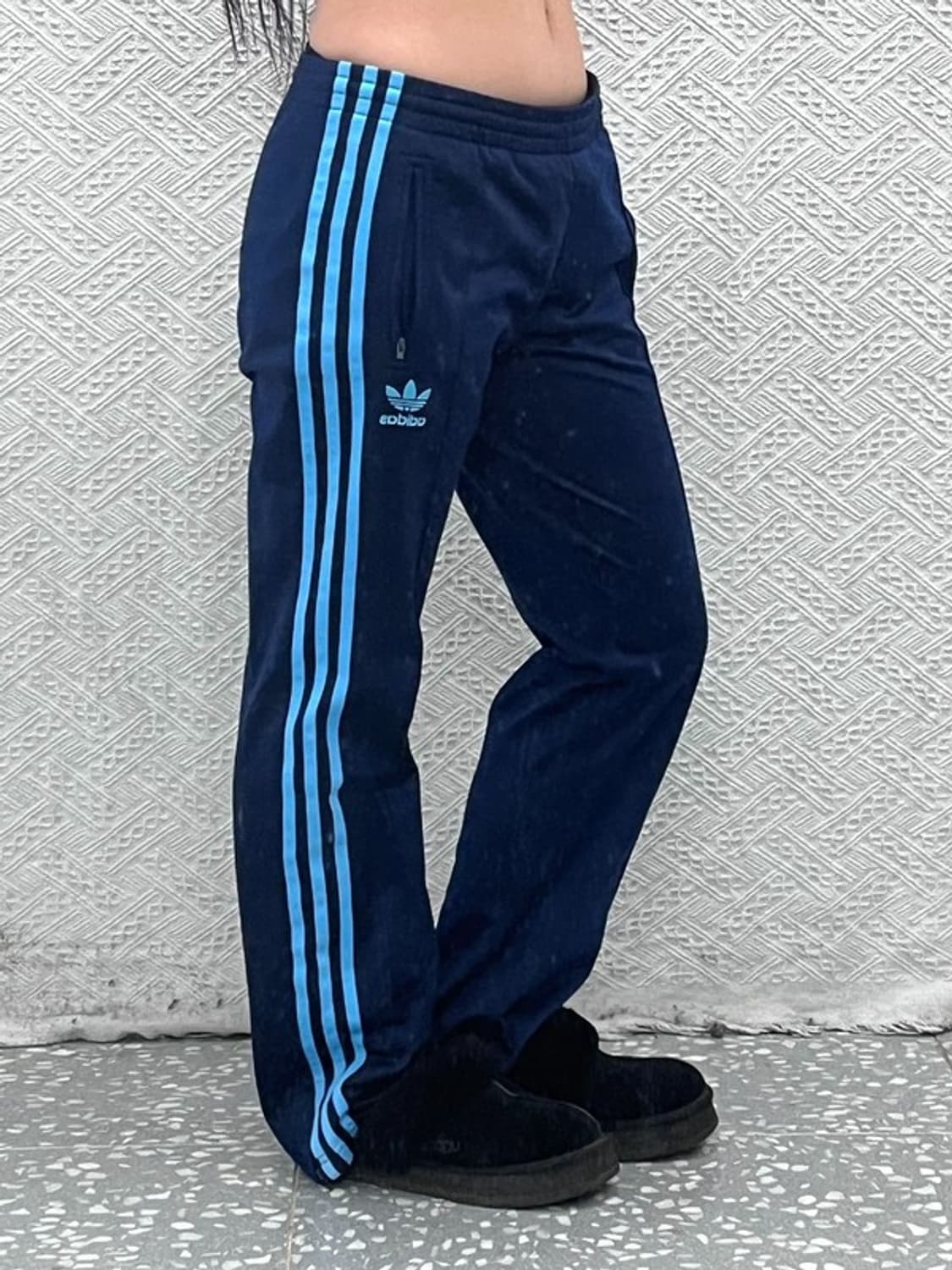 아디다스 Y2K 대장급 파이어버드 네이비하늘 트랙팬츠 90 C08754 상품이미지1