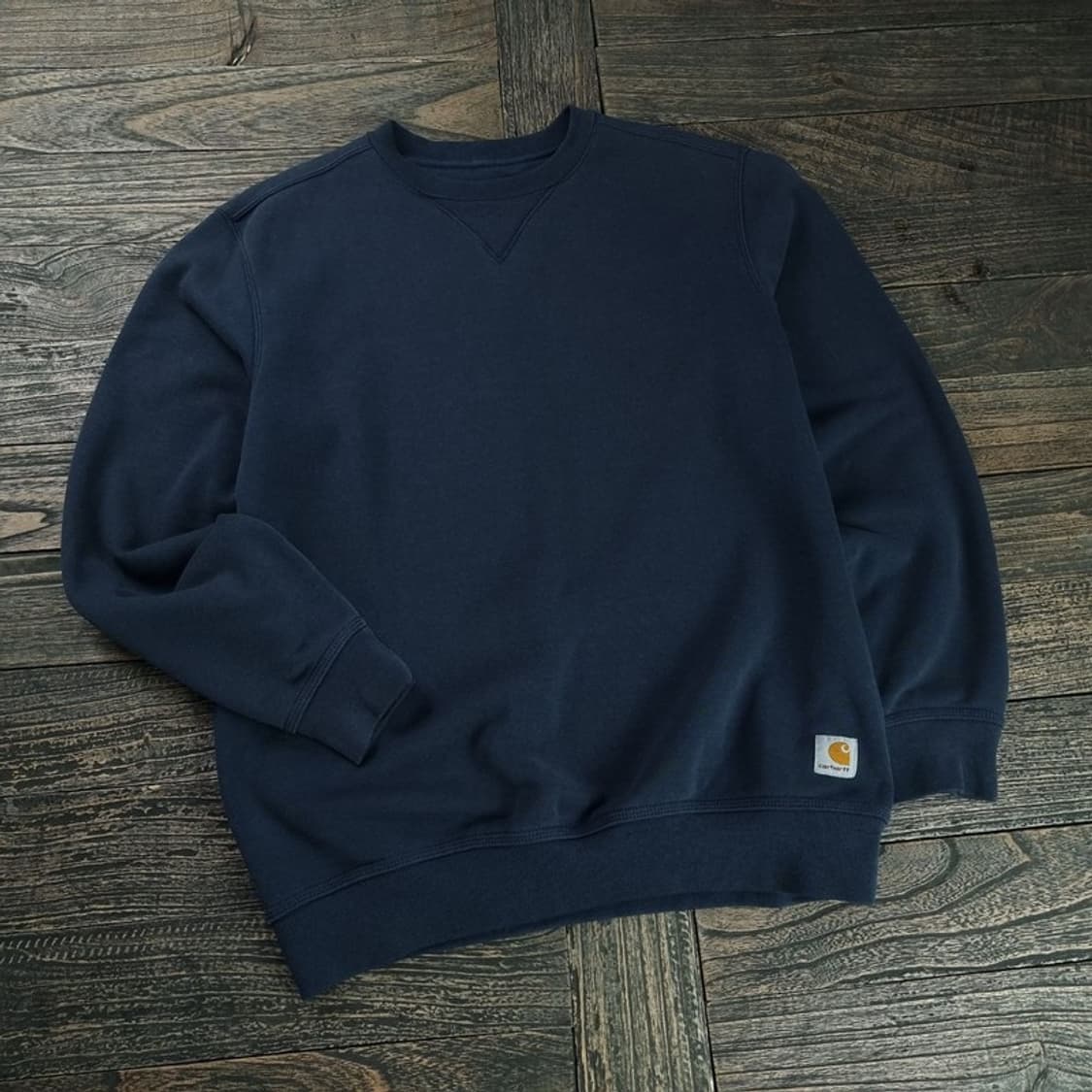 [칼하트] 로고 패치 오버핏 맨투맨 M18839 상품이미지1