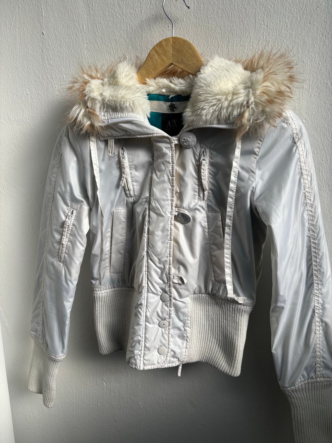 Armani Exchange White Fur Hood Jacket  상품이미지2