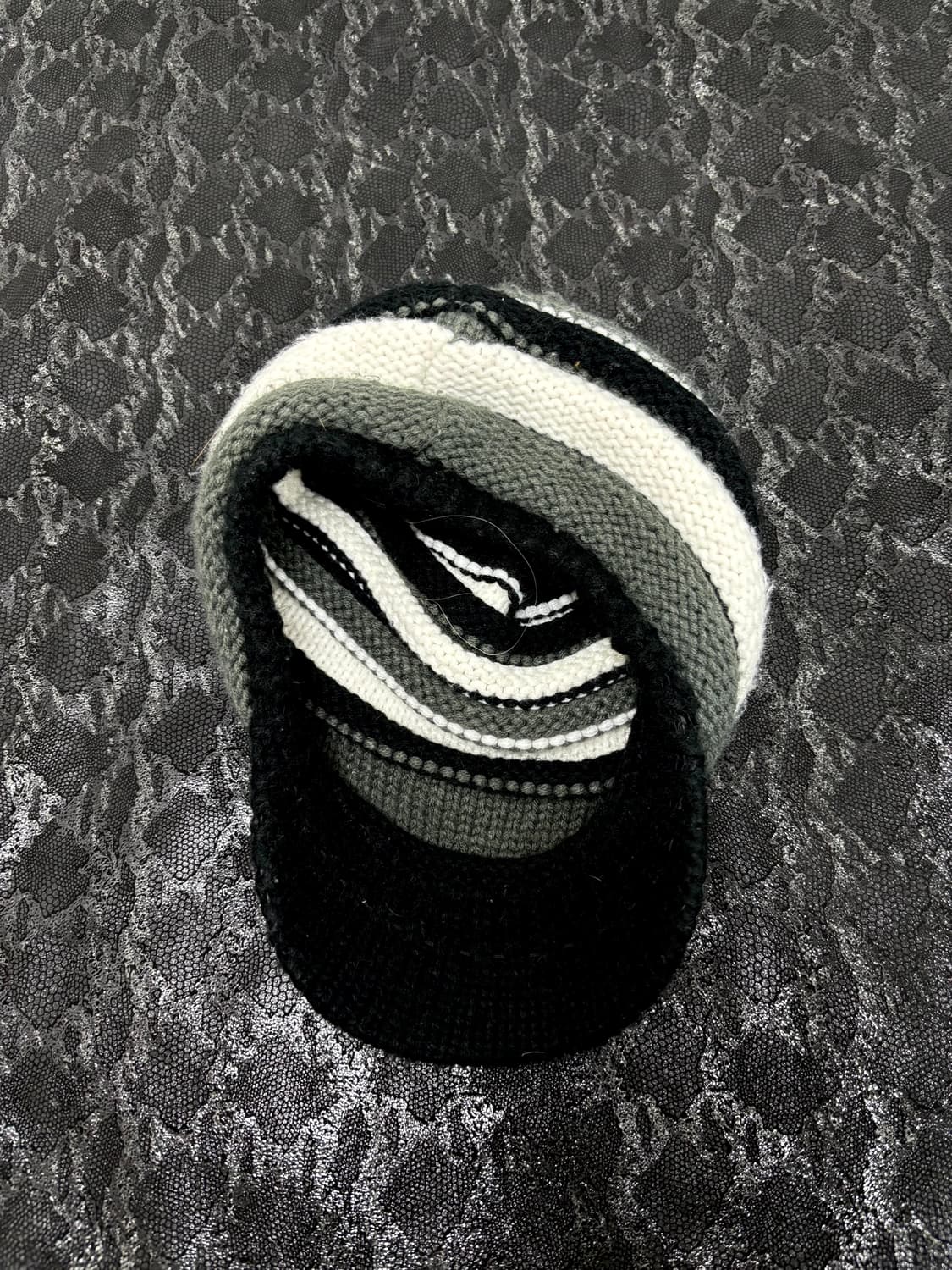 “Vintage” Stripe Knit Cap 상품이미지4