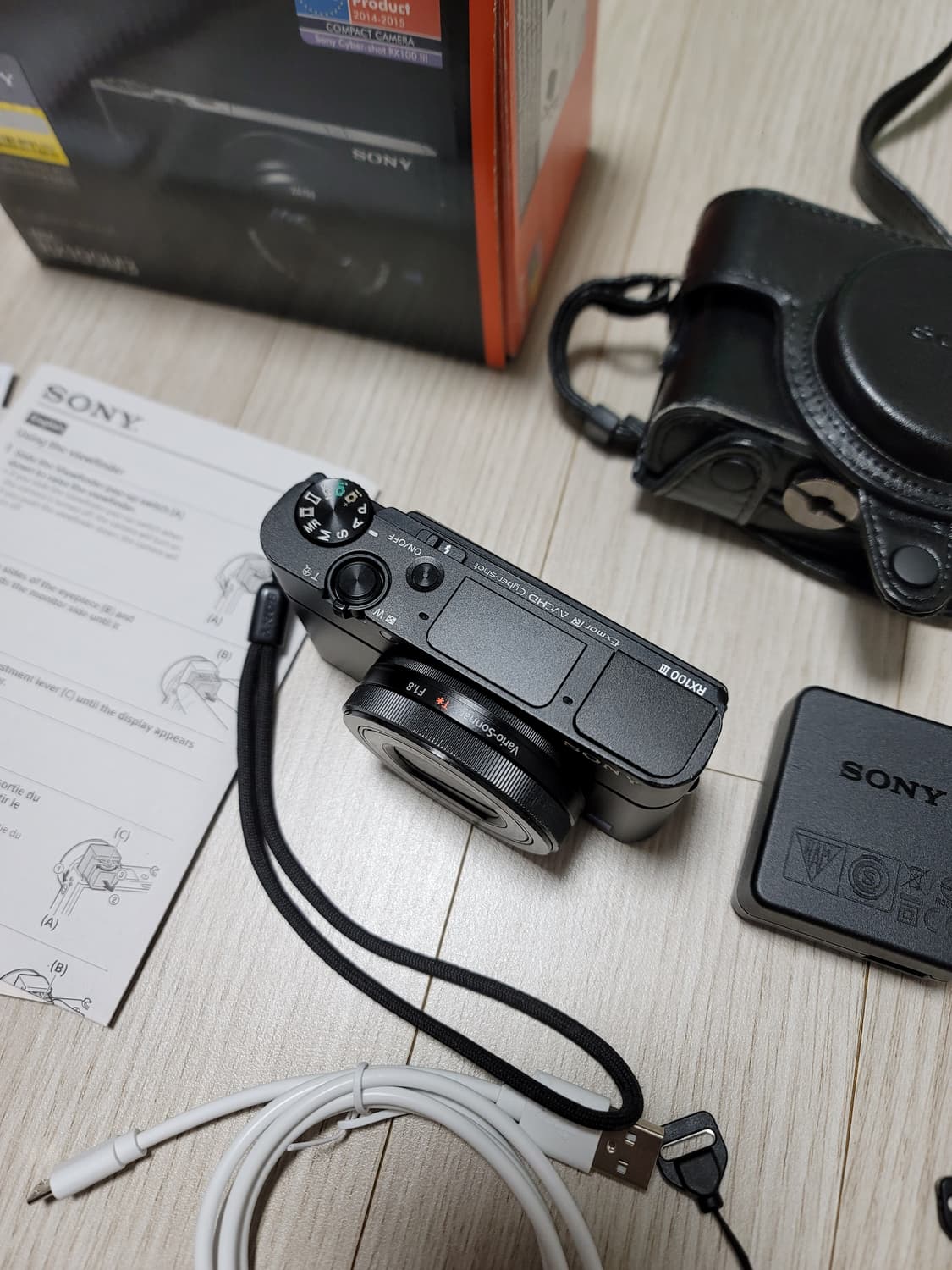 소니 RX100 m3 디카 상품이미지3