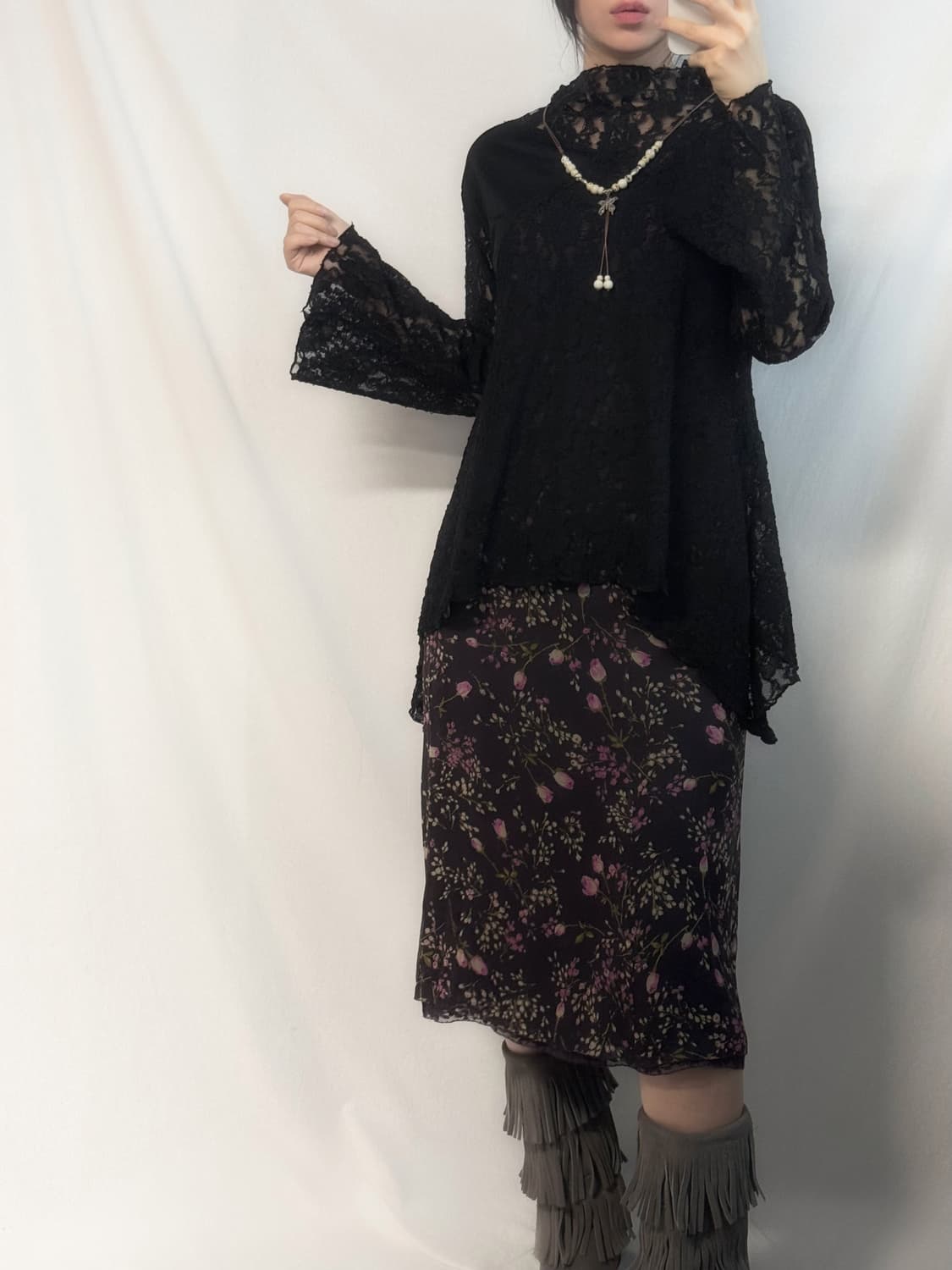 언발 레이스 패치 블라우스 상품이미지5