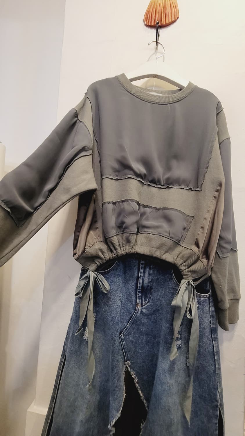 더일마 리본 맨투맨. 유니크데님스커트 상품이미지8