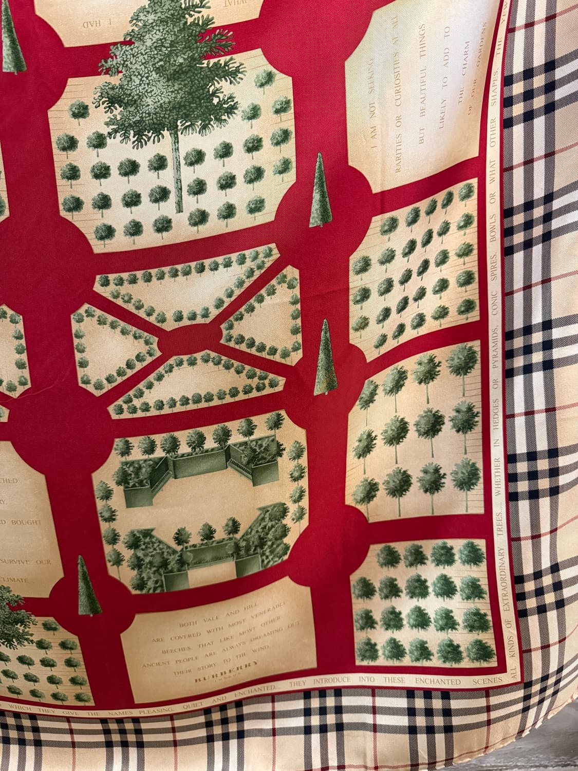 버버리 런던 실크 가든 맵 프린트 스카프 베이지 상품이미지3