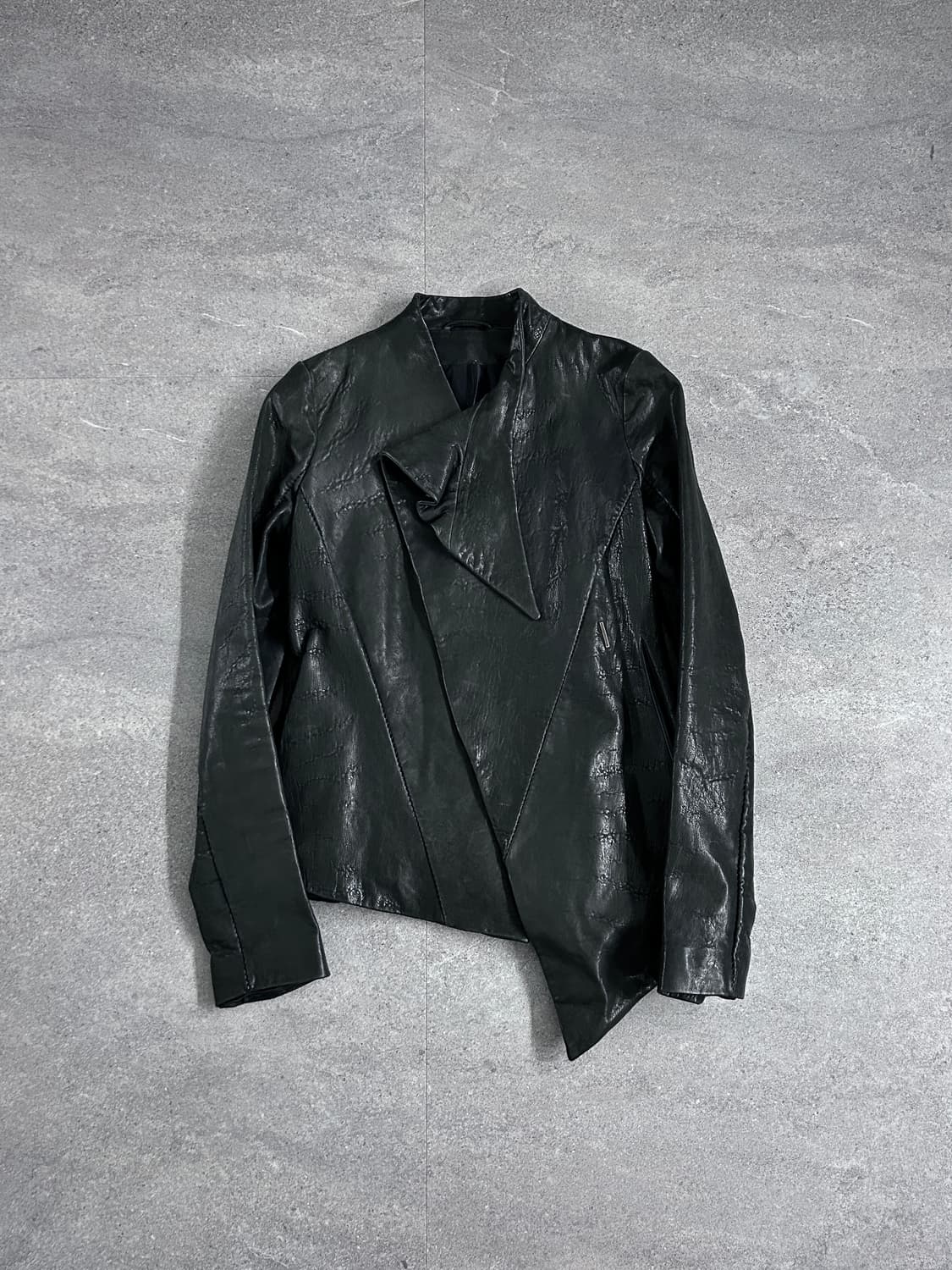 마스나다 사선 하이넥 비대칭 램스킨 자켓 상품이미지3