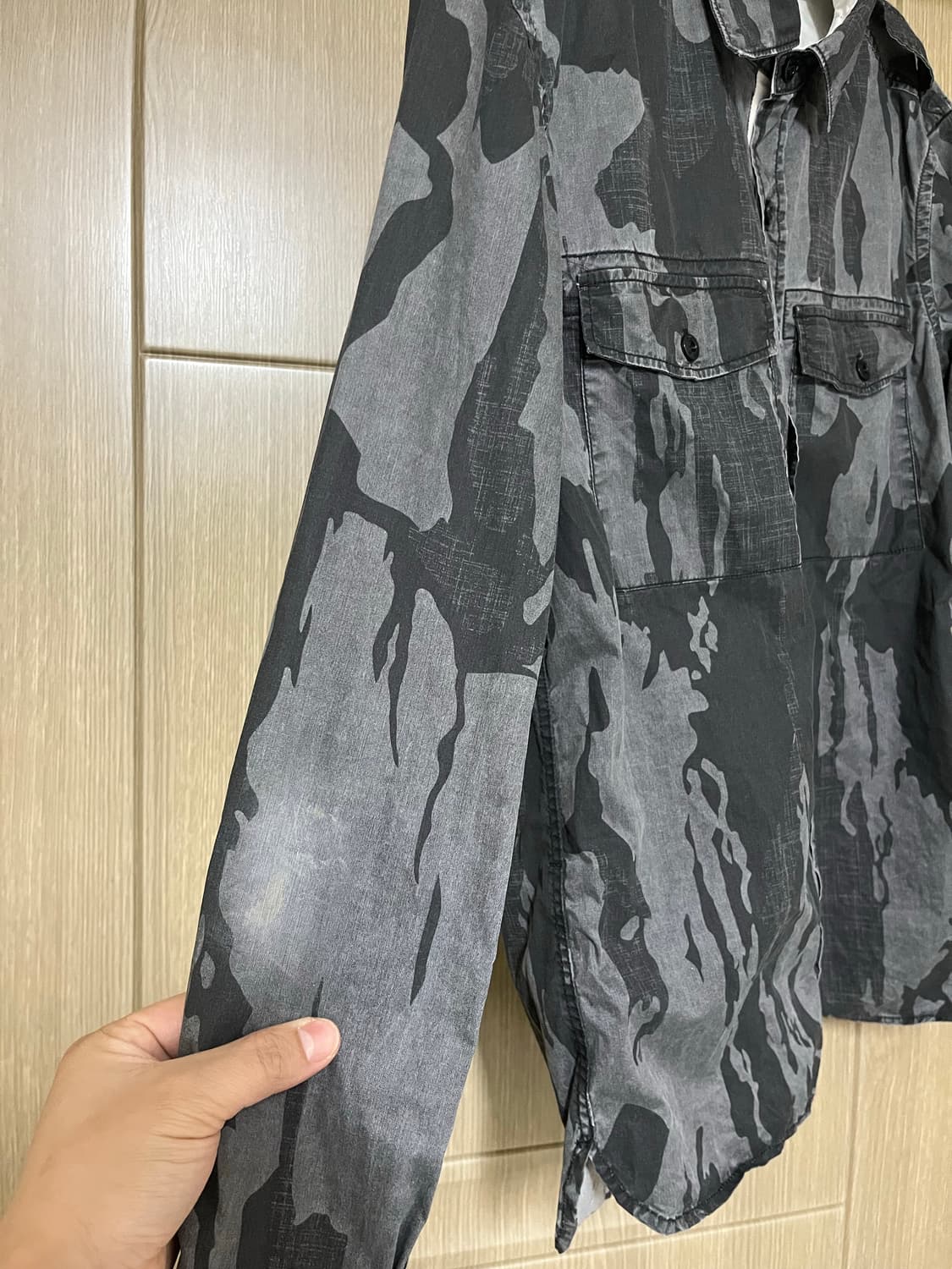 🔥 스톤아일랜드 카모 오버셔츠 (Flowing Camo) 상품이미지7