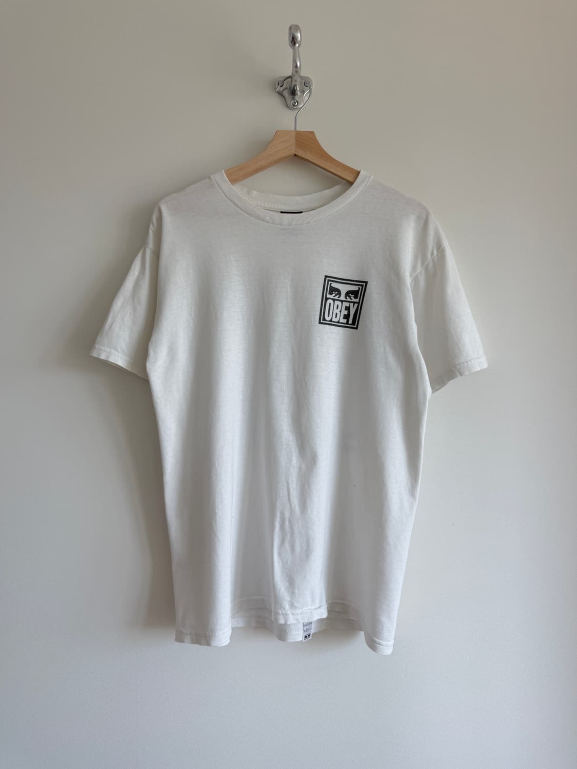 오베이(OBEY) 반팔 티셔츠 상품이미지1